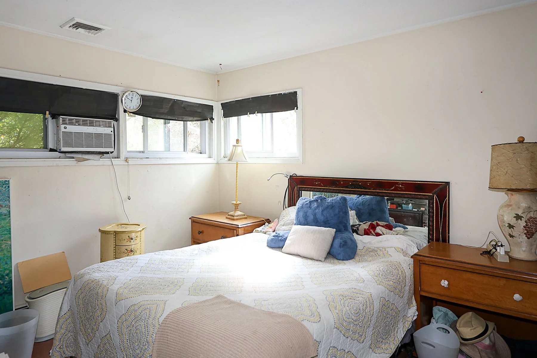 12 Friends Ln, Westbury 14.JPG