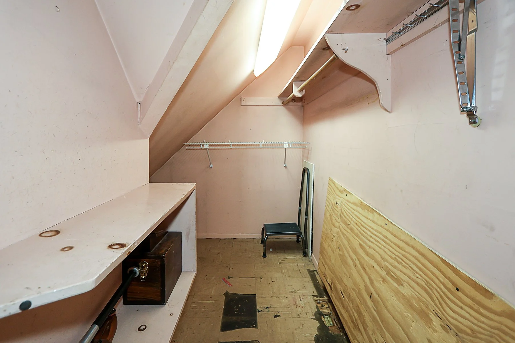 12 Friends Ln, Westbury 20.JPG