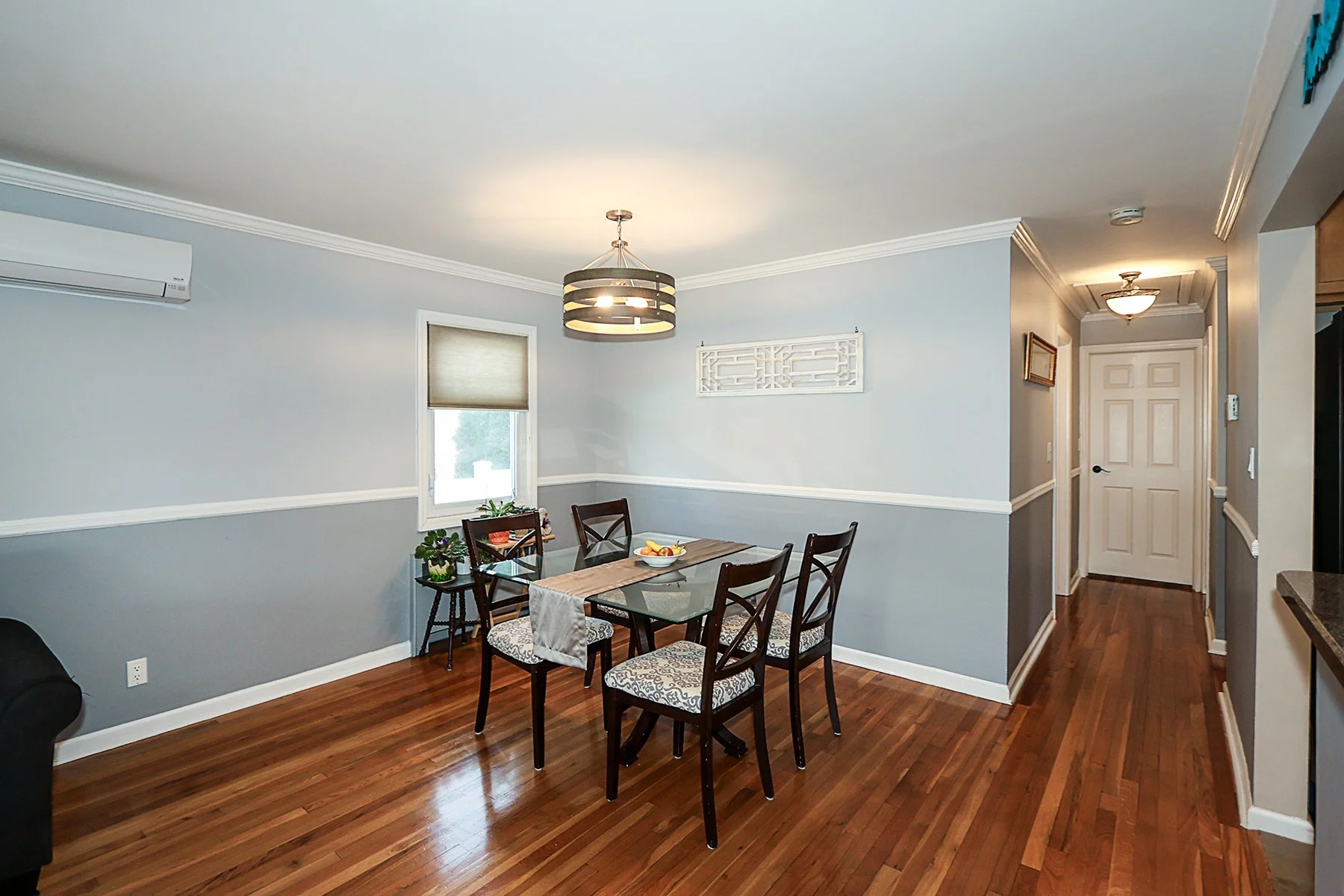 242 N Kings Ave, Massapequa 9.JPG
