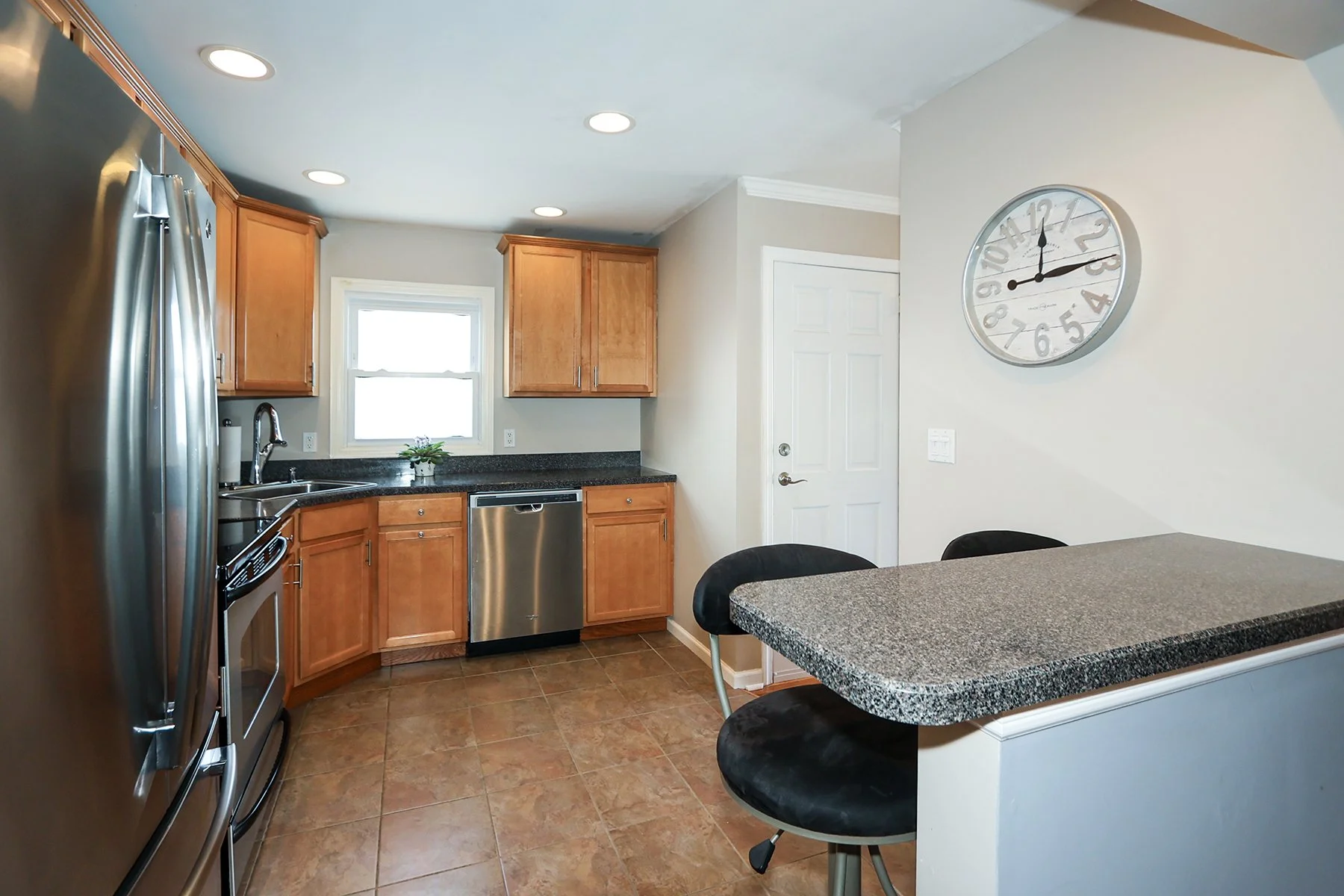 242 N Kings Ave, Massapequa 12.JPG