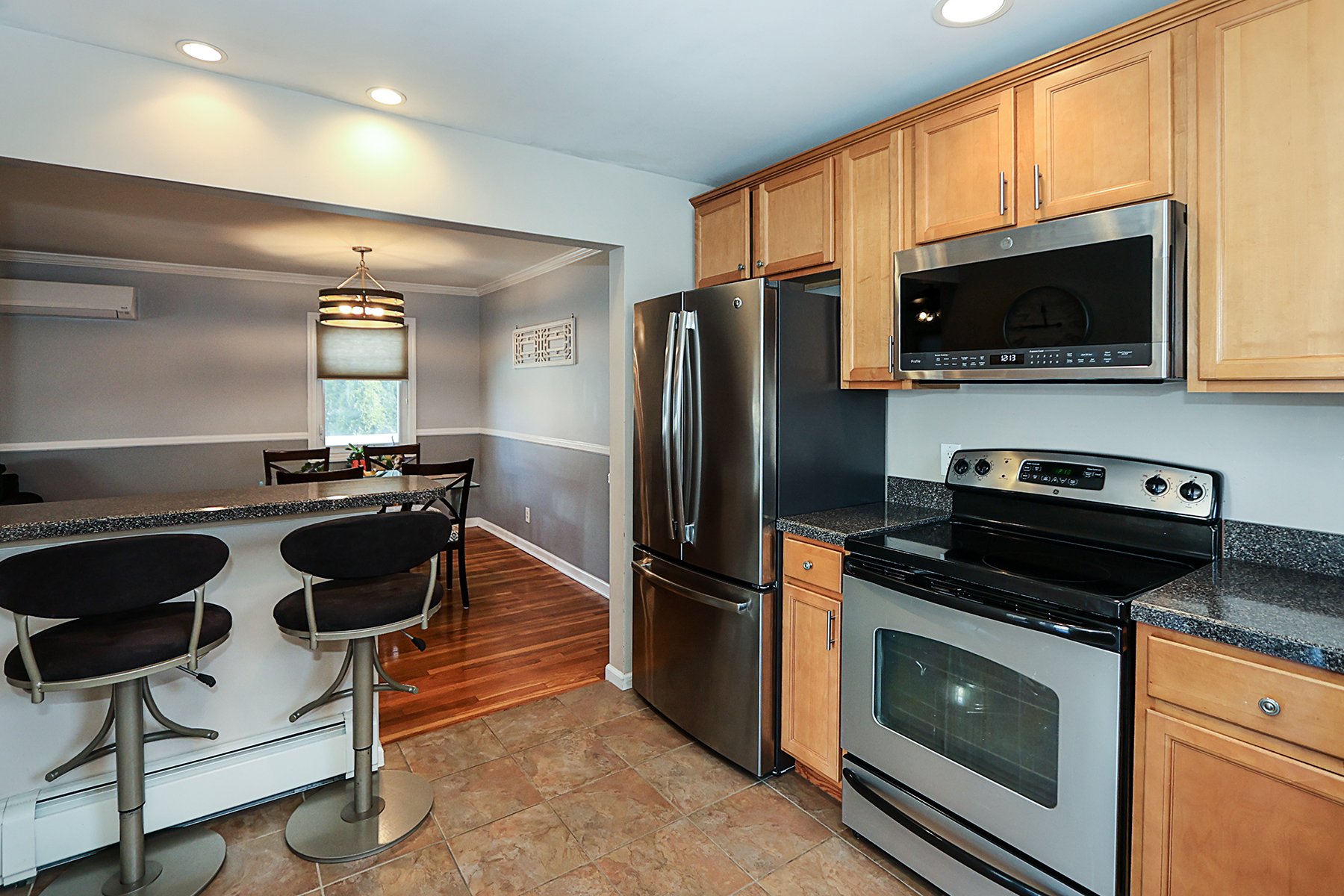 242 N Kings Ave, Massapequa 15.JPG
