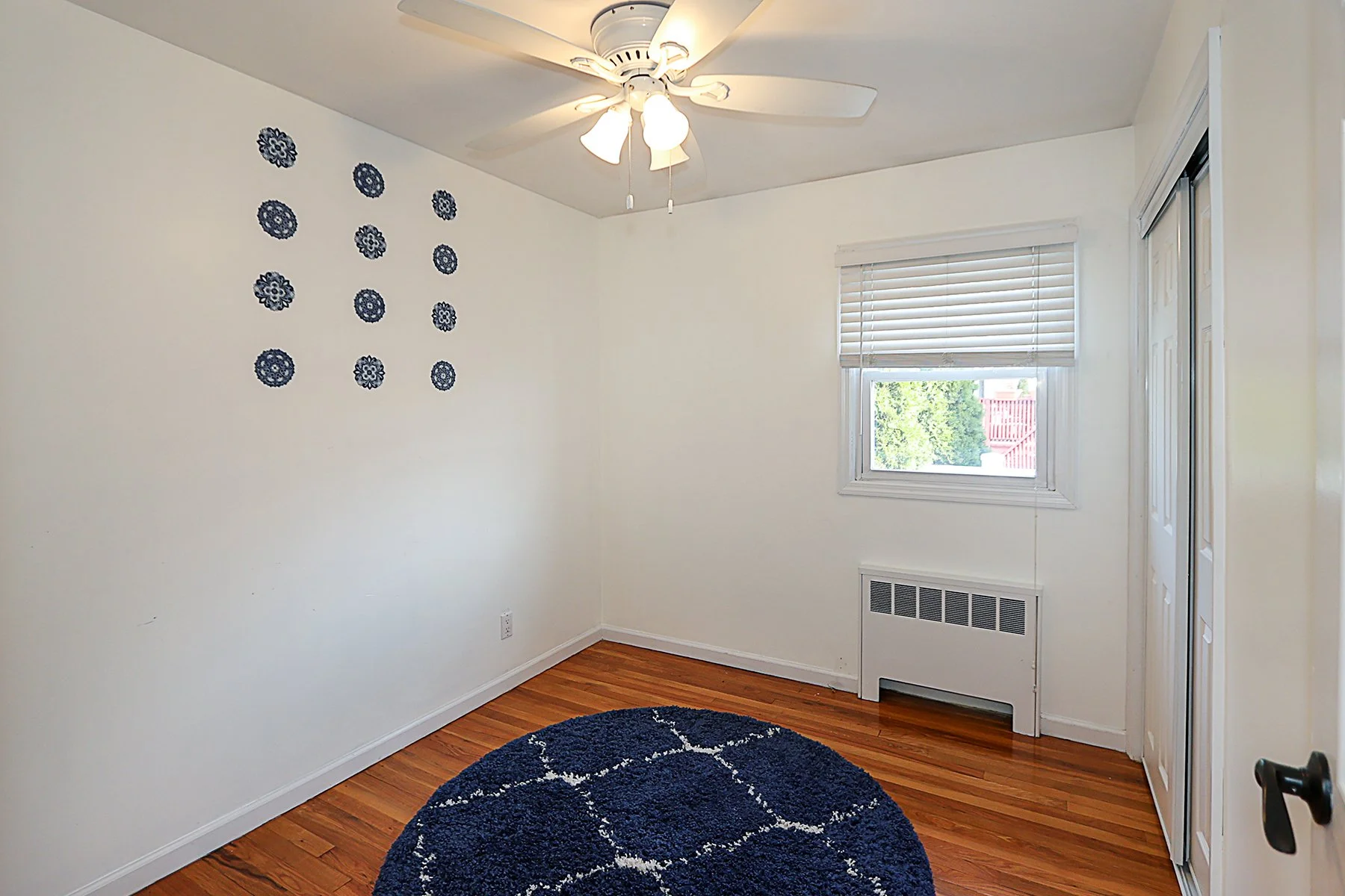 242 N Kings Ave, Massapequa 19.JPG