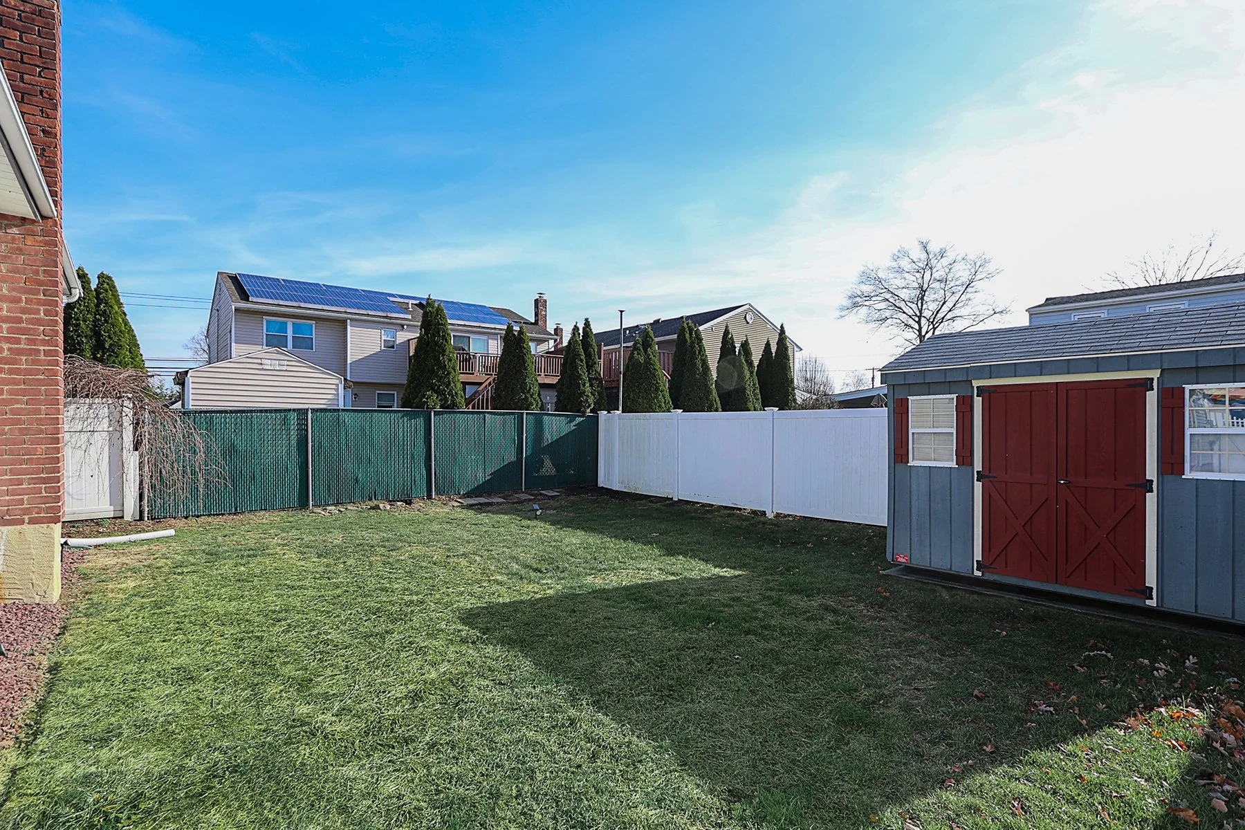 242 N Kings Ave, Massapequa 33.JPG