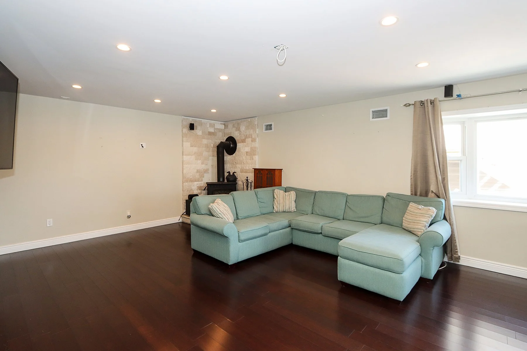 3714 Somerset Dr, Seaford 4.JPG