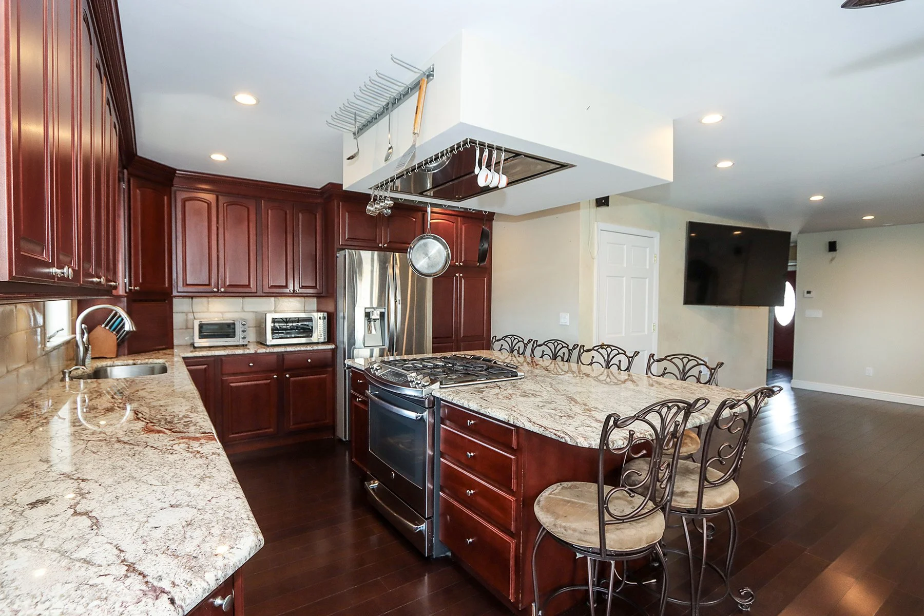 3714 Somerset Dr, Seaford 10.JPG