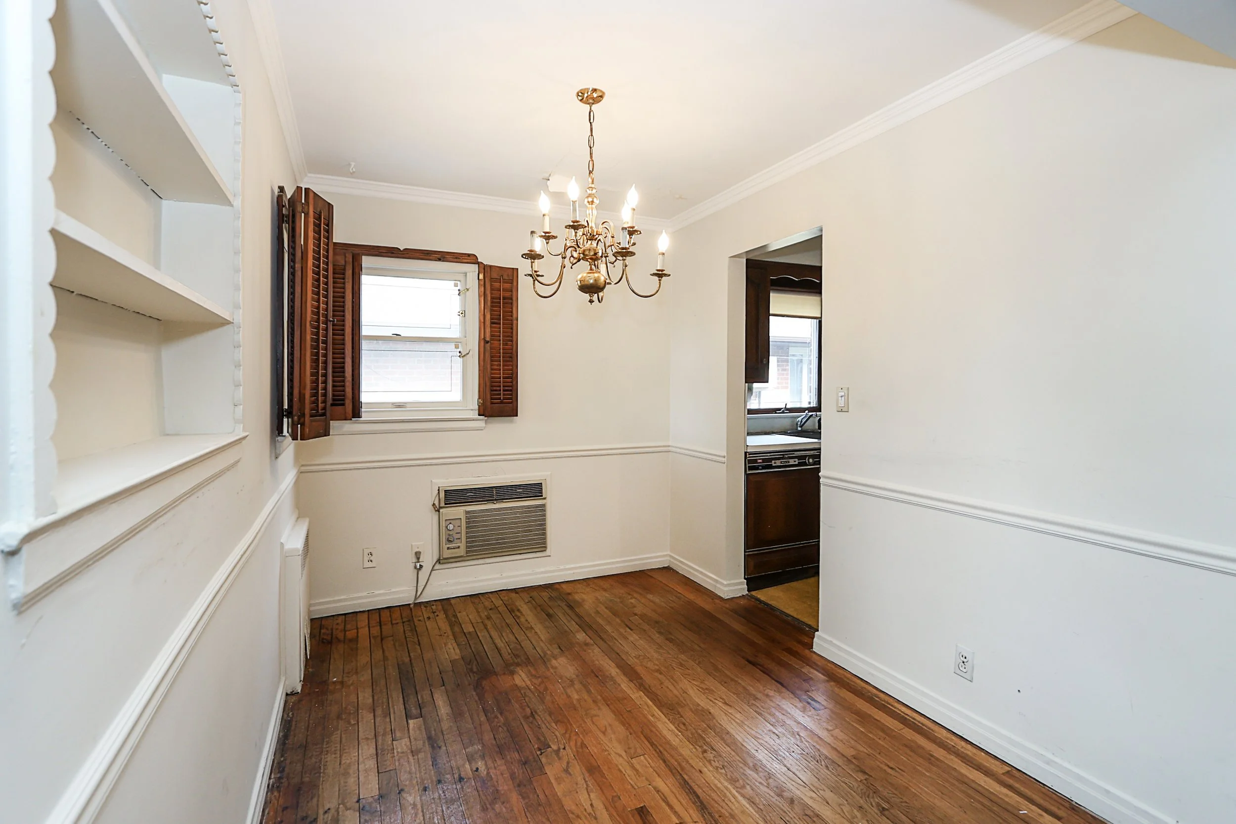 7-07 147th St, Whitestone 8.JPG
