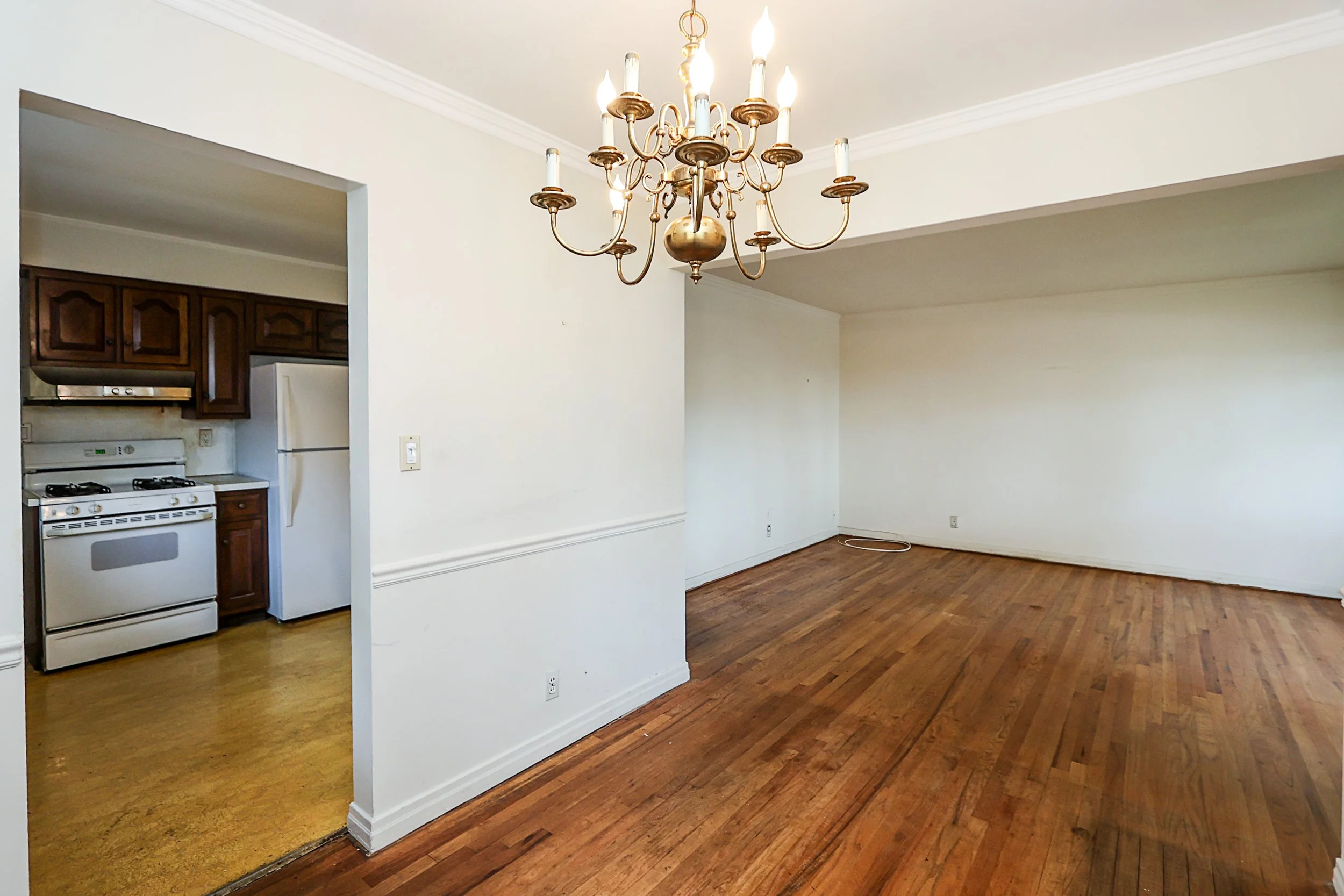 7-07 147th St, Whitestone 10.JPG