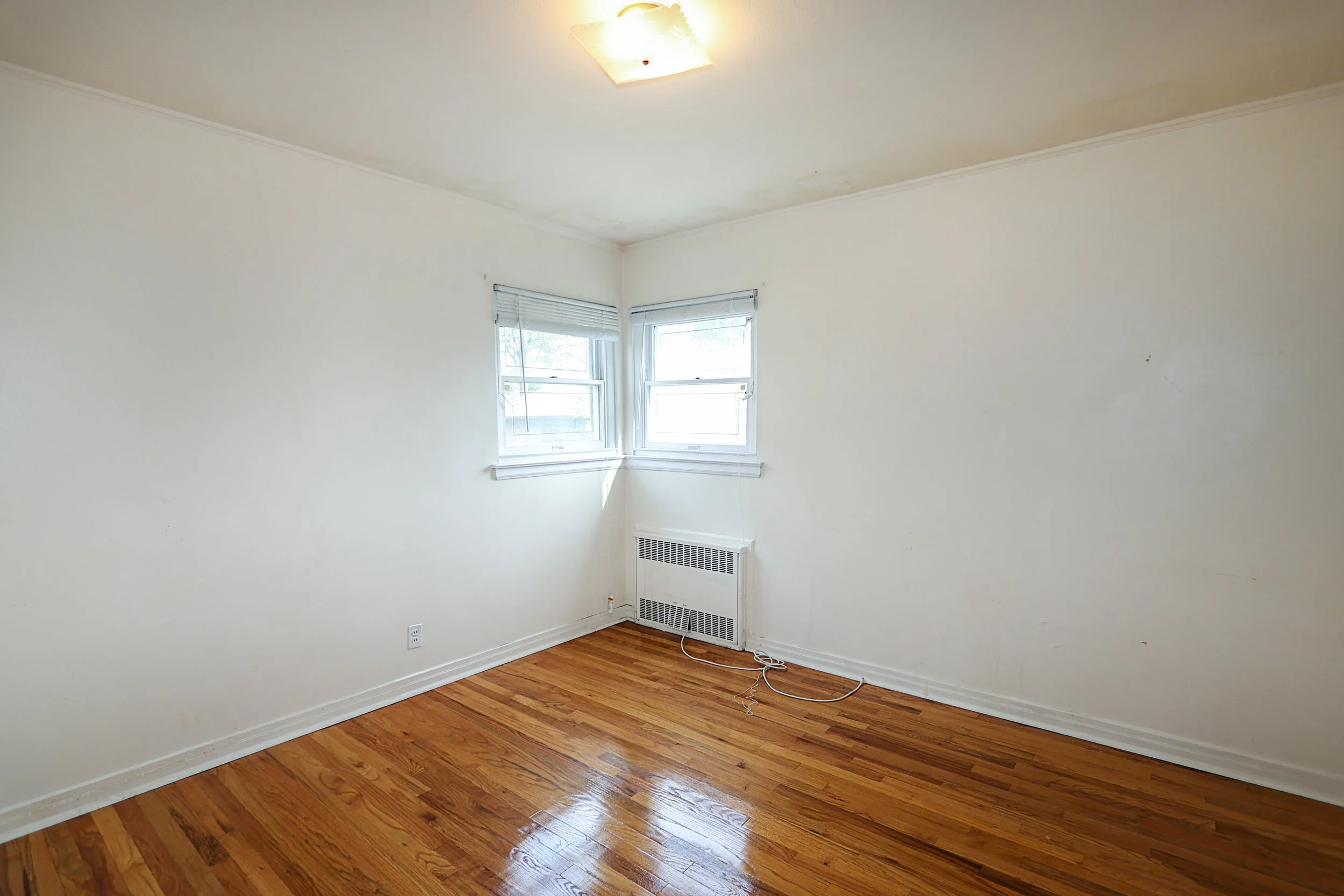 7-07 147th St, Whitestone 20.JPG