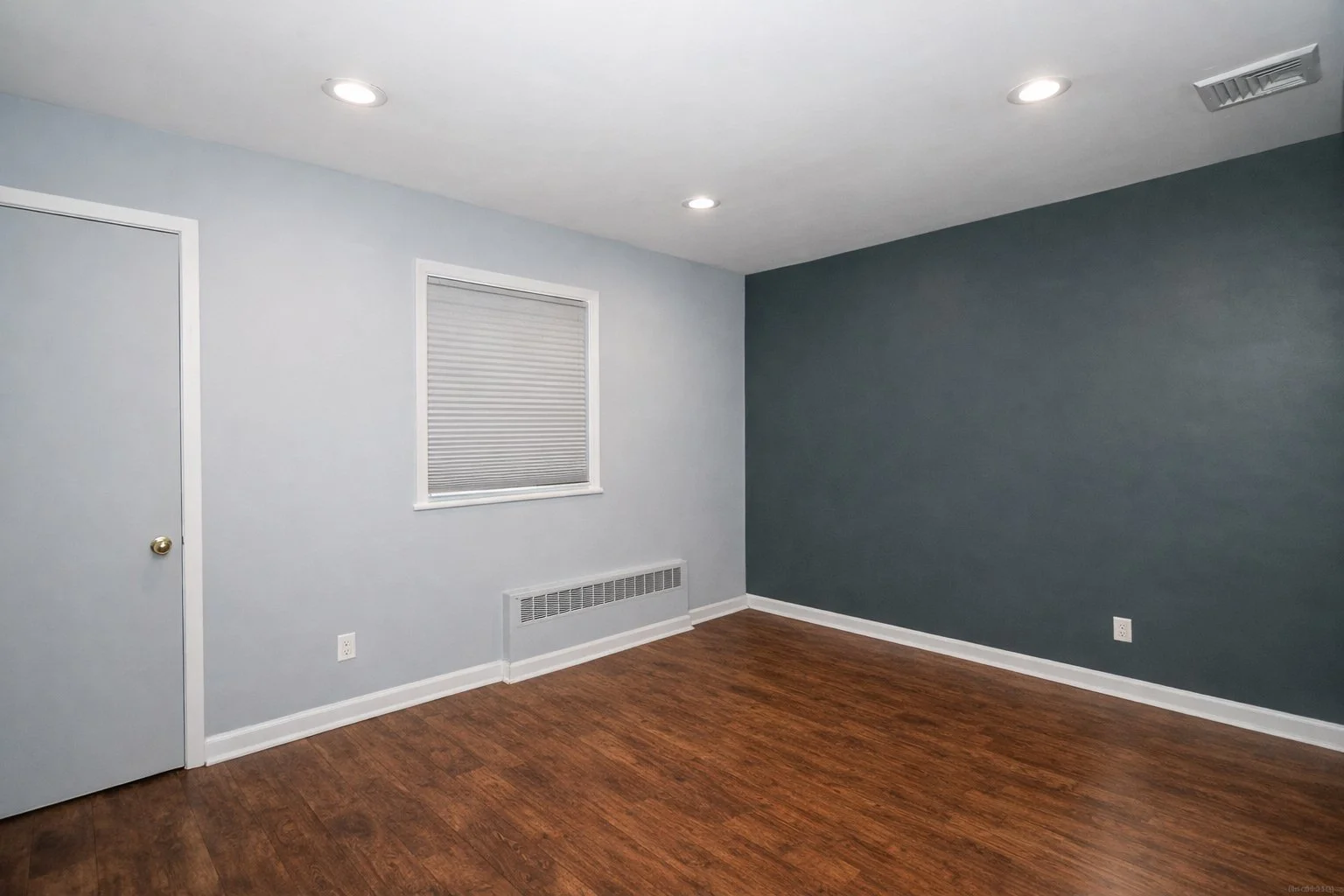 1817 Gardenia Ave, Merrick 19.jpg