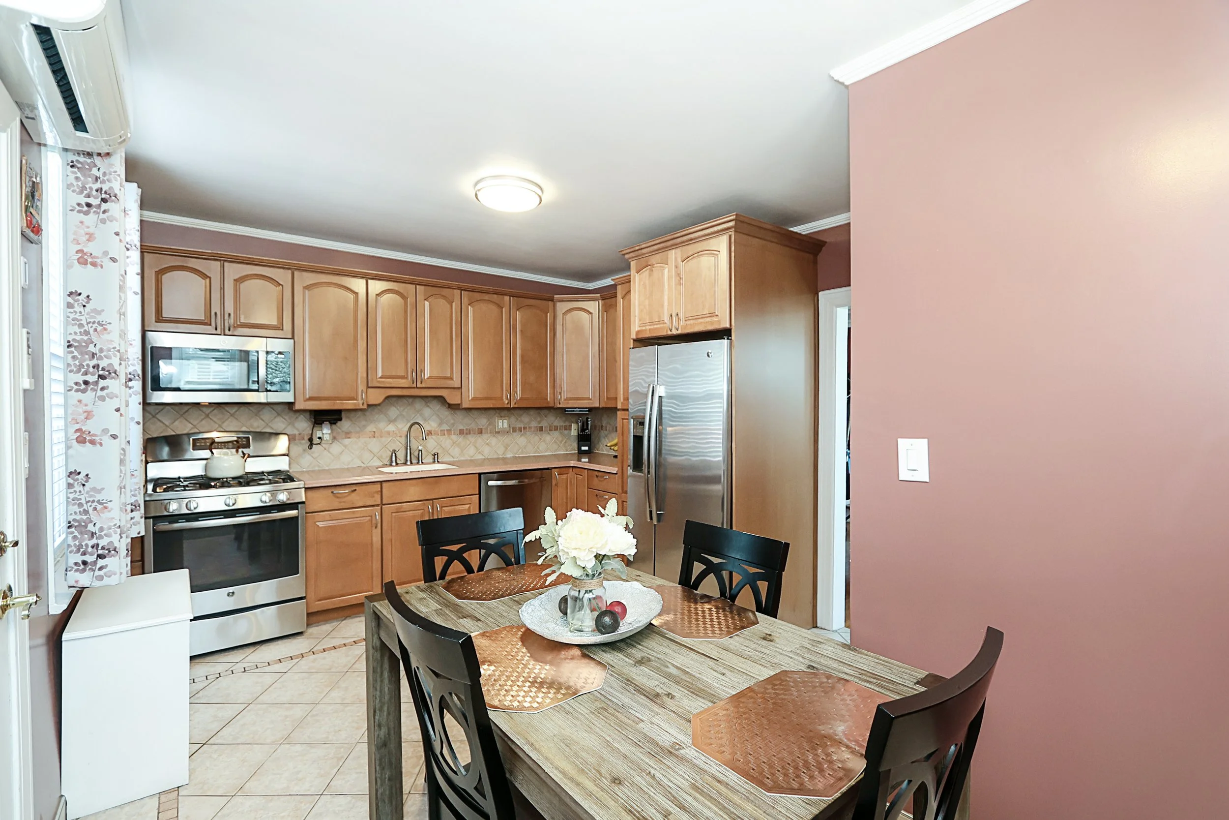 95-20 239th St, Floral Park 19.JPG