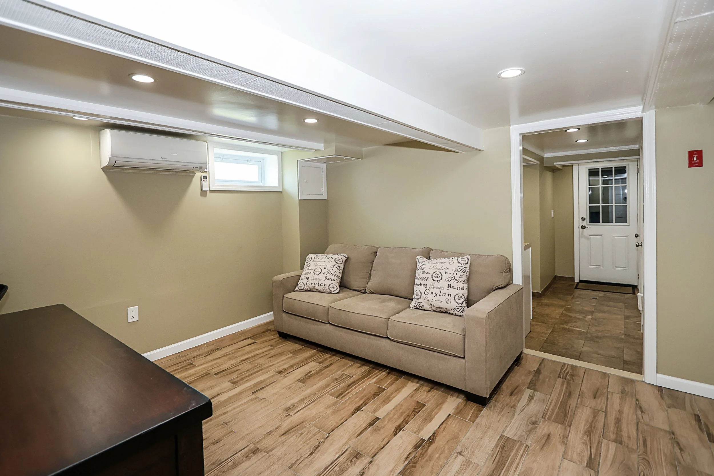 95-20 239th St, Floral Park 29.JPG