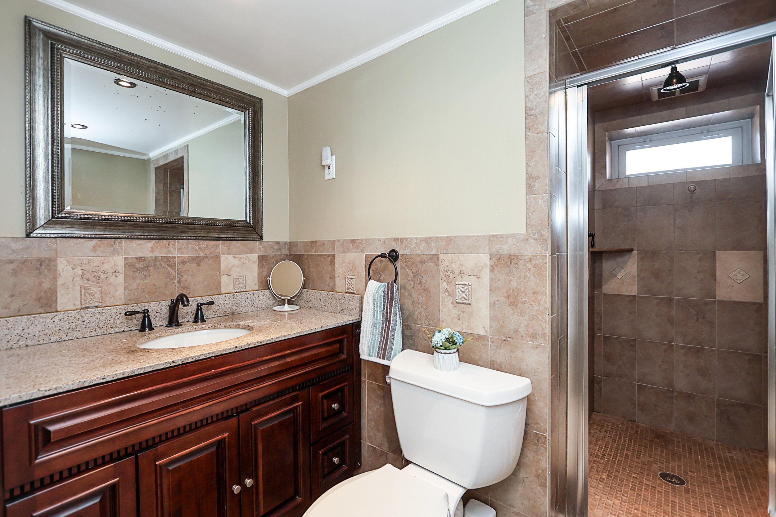 95-20 239th St, Floral Park 34.JPG