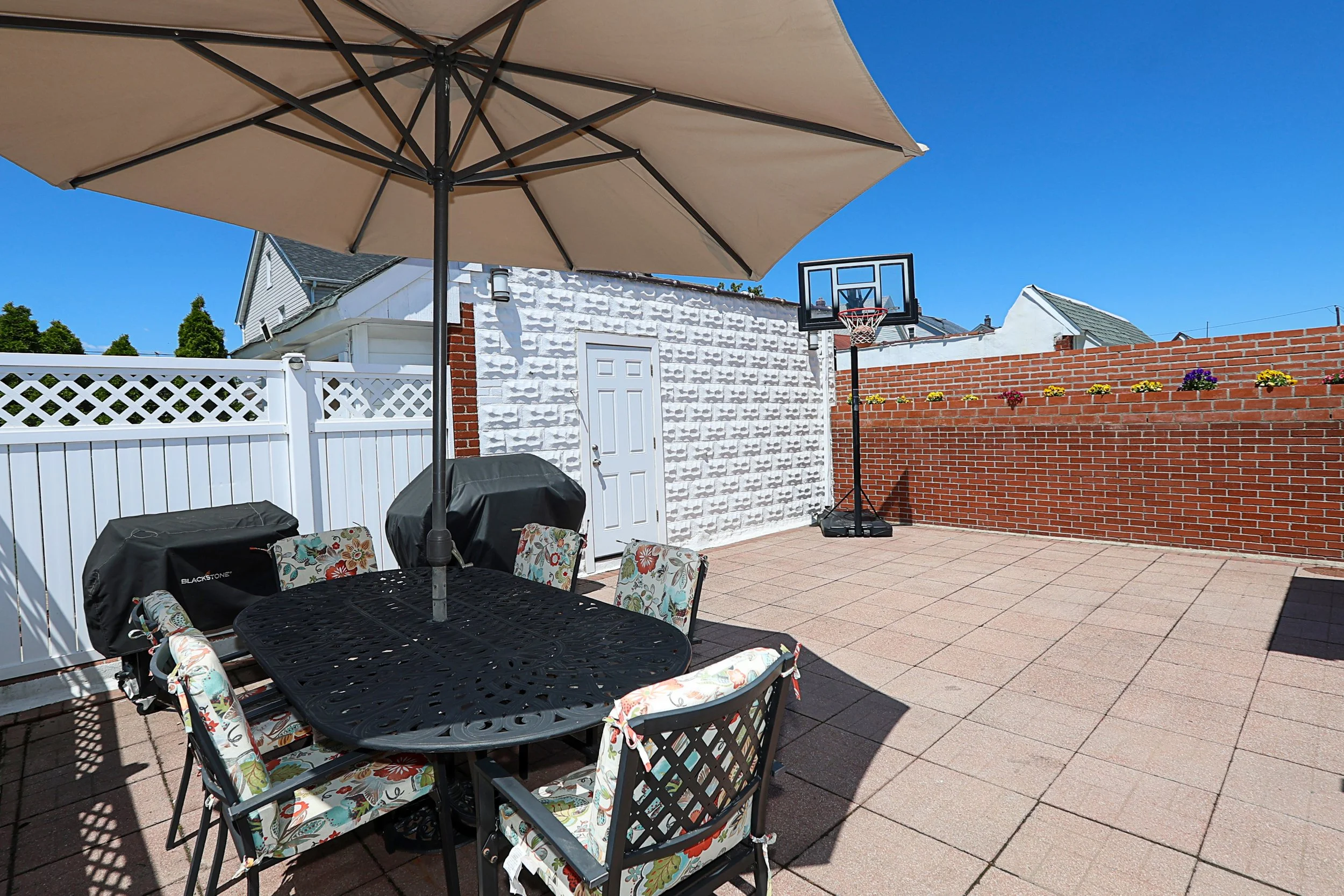 95-20 239th St, Floral Park 40.JPG