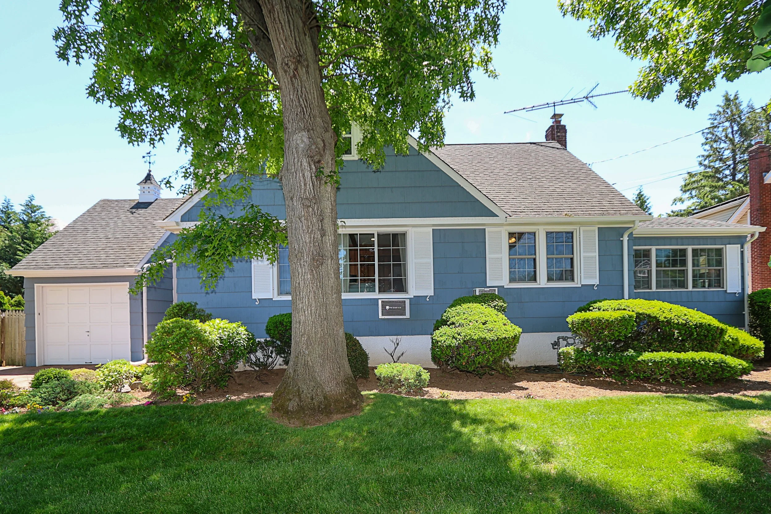 15 Hemlock St, Merrick 2.JPG