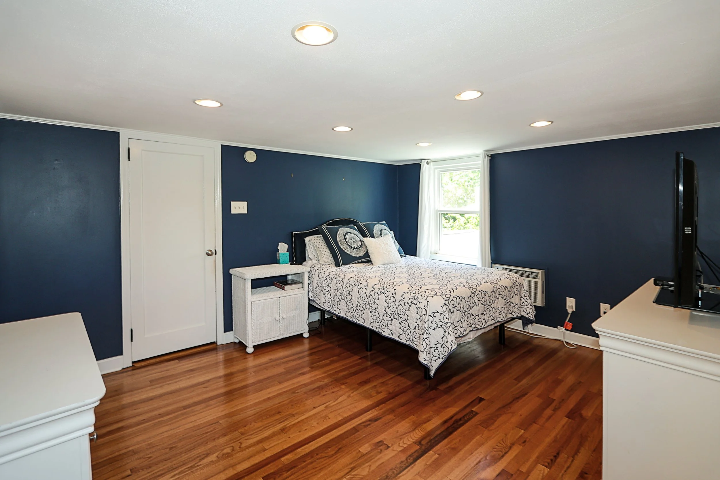 15 Hemlock St, Merrick 30.JPG