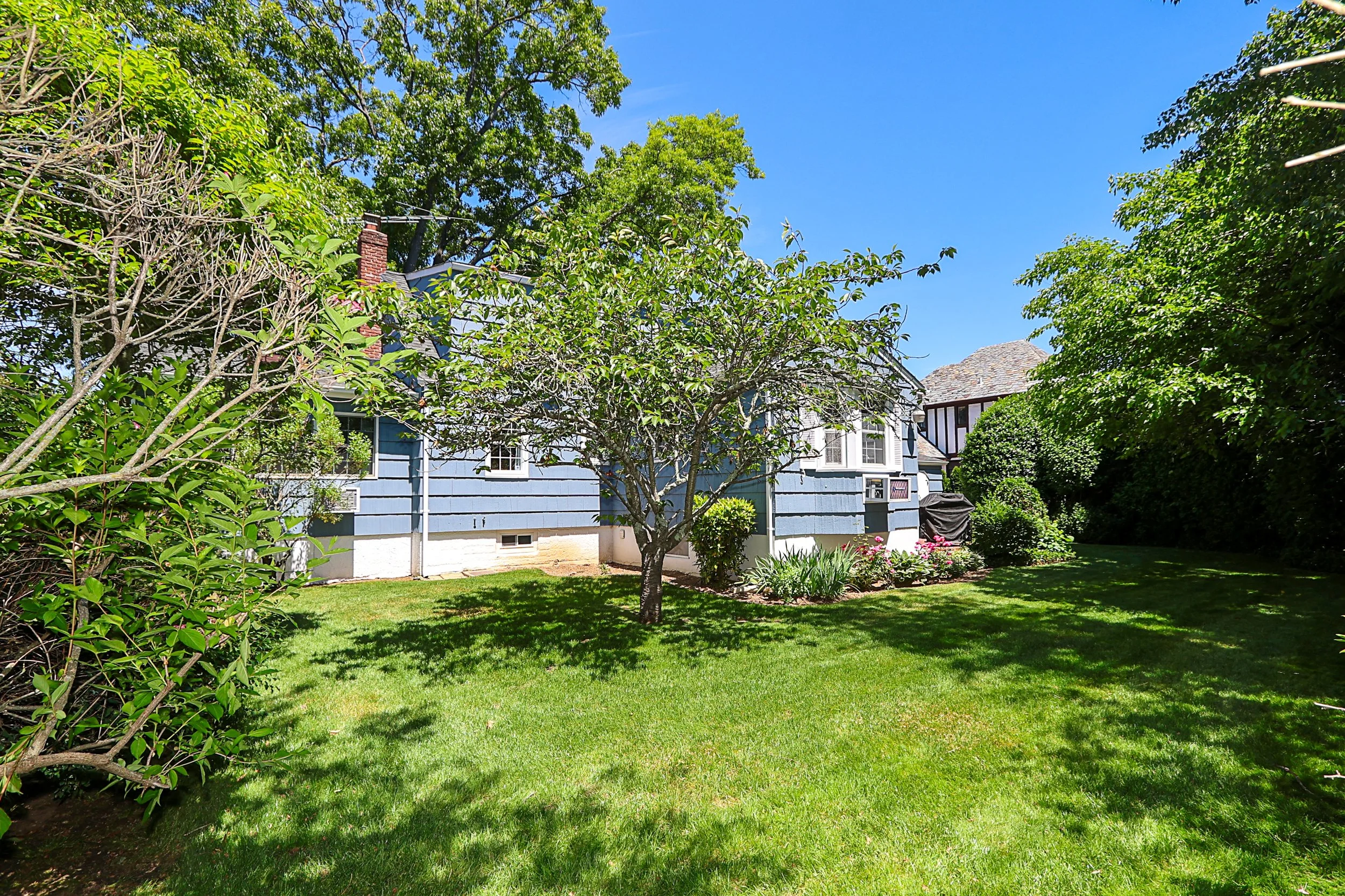 15 Hemlock St, Merrick 39.JPG