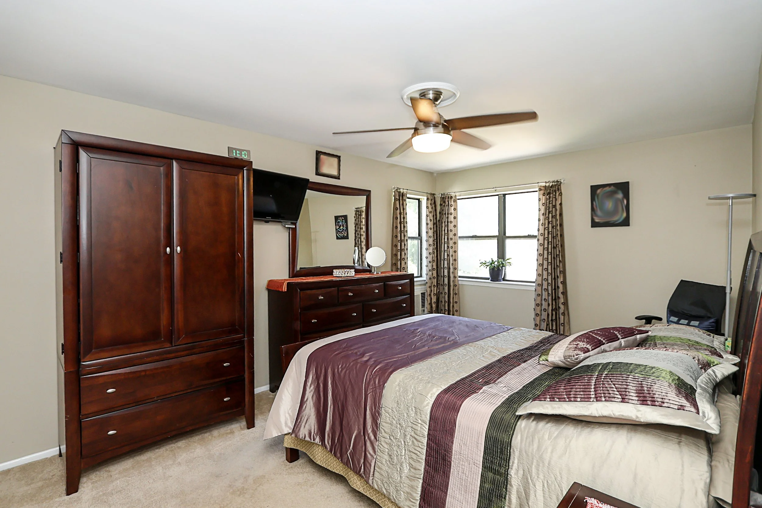 25a Reynolds St, Huntington Station 28.JPG