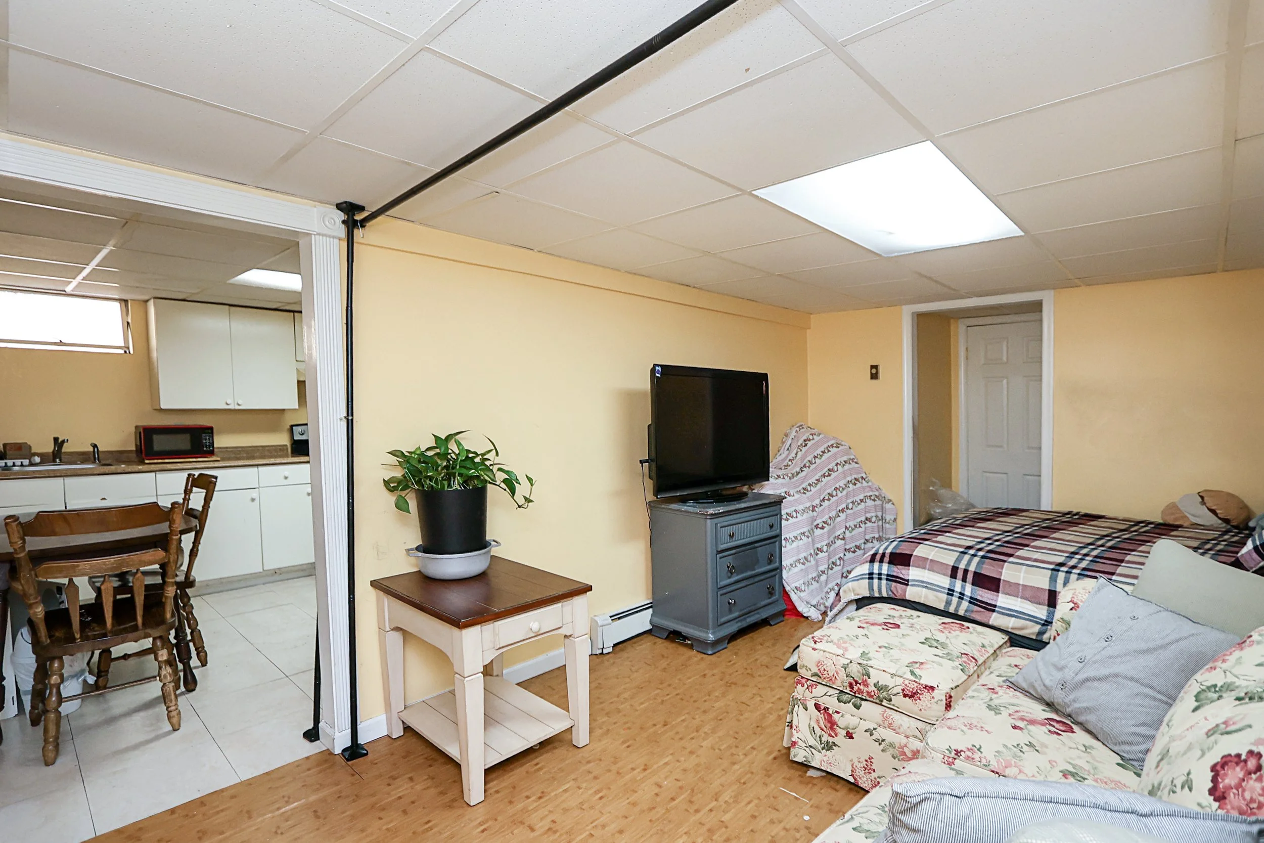 25a Reynolds St, Huntington Station 36.JPG