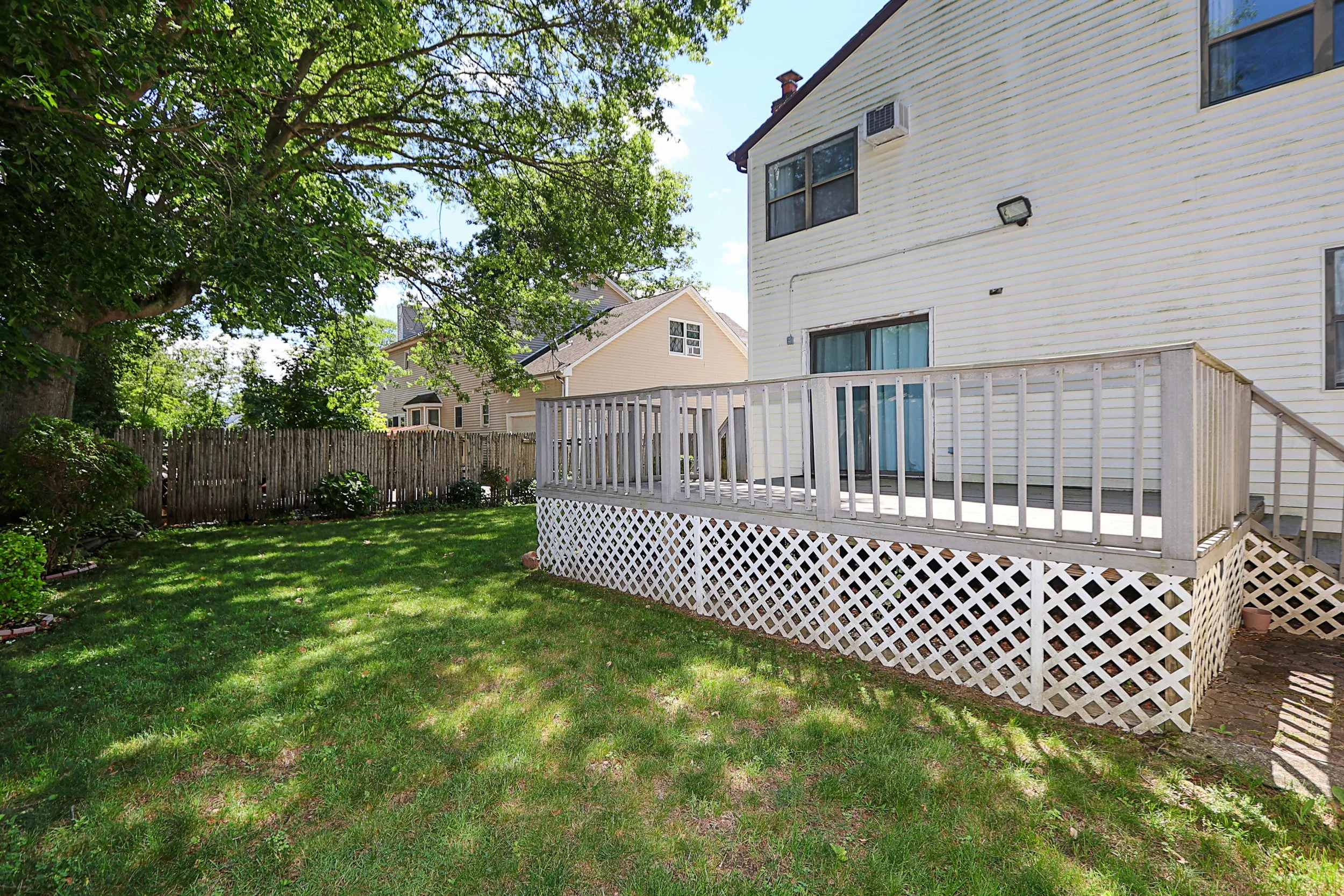 25a Reynolds St, Huntington Station 44.JPG