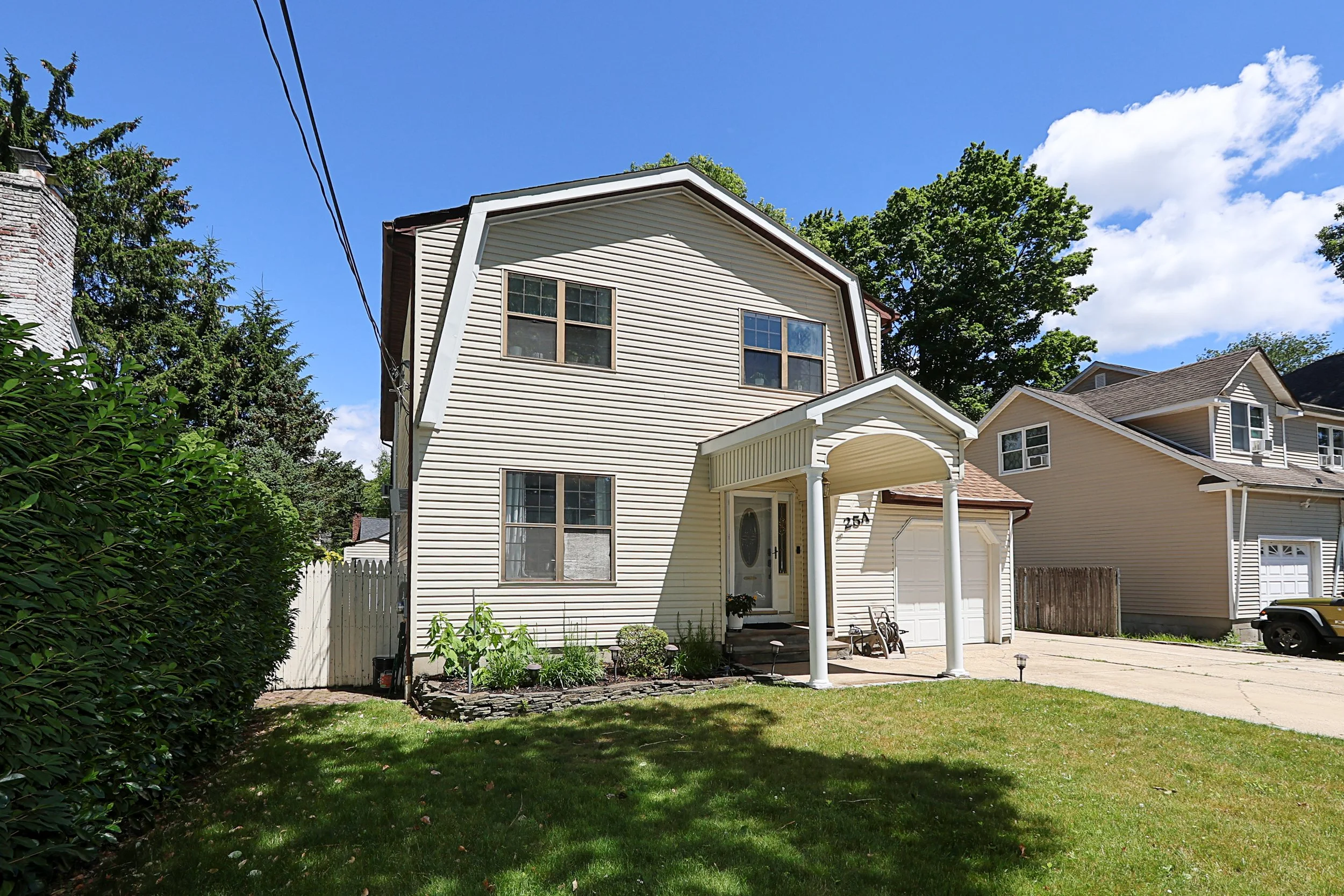 25a Reynolds St, Huntington Station 3.JPG