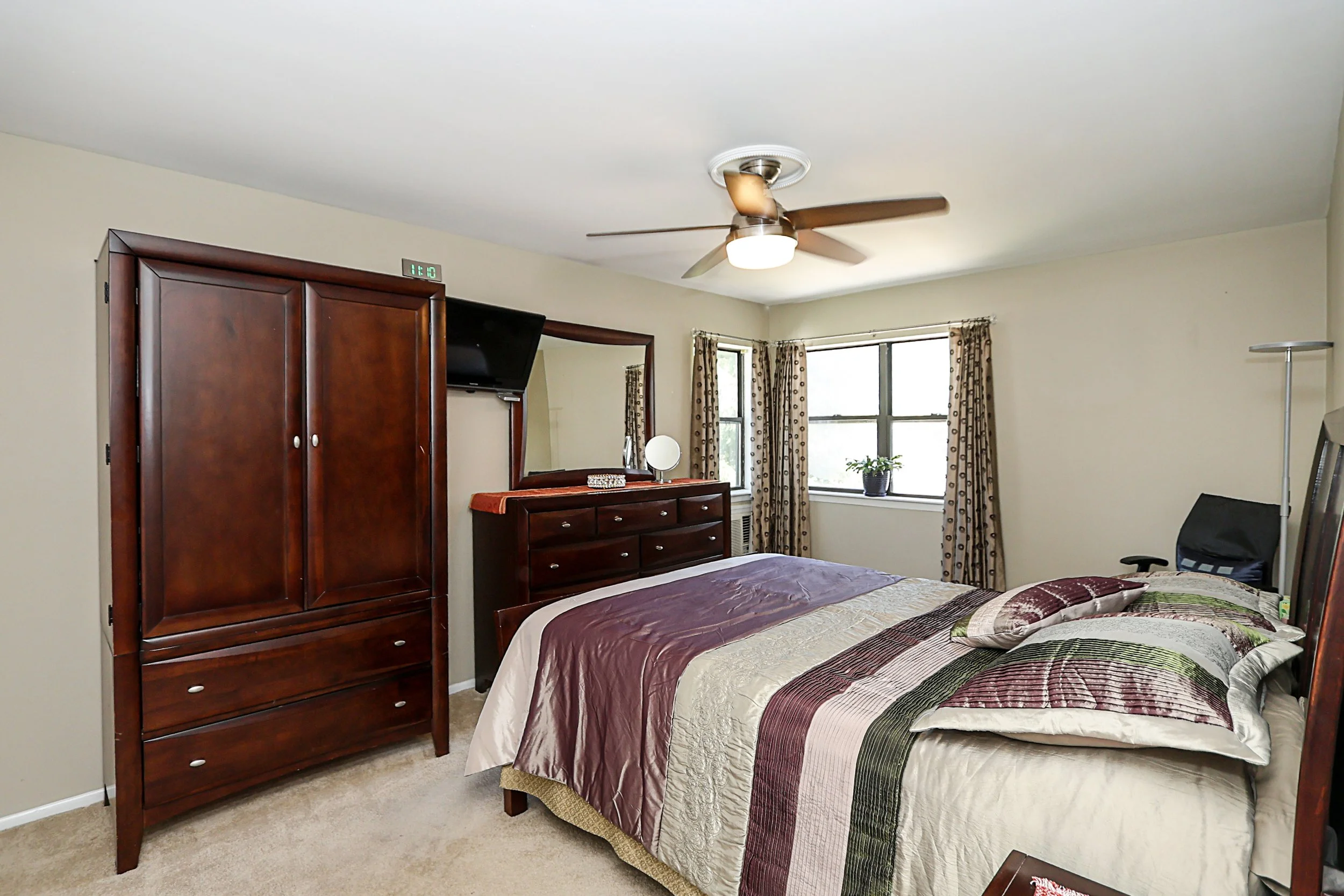 25a Reynolds St, Huntington Station 28.JPG