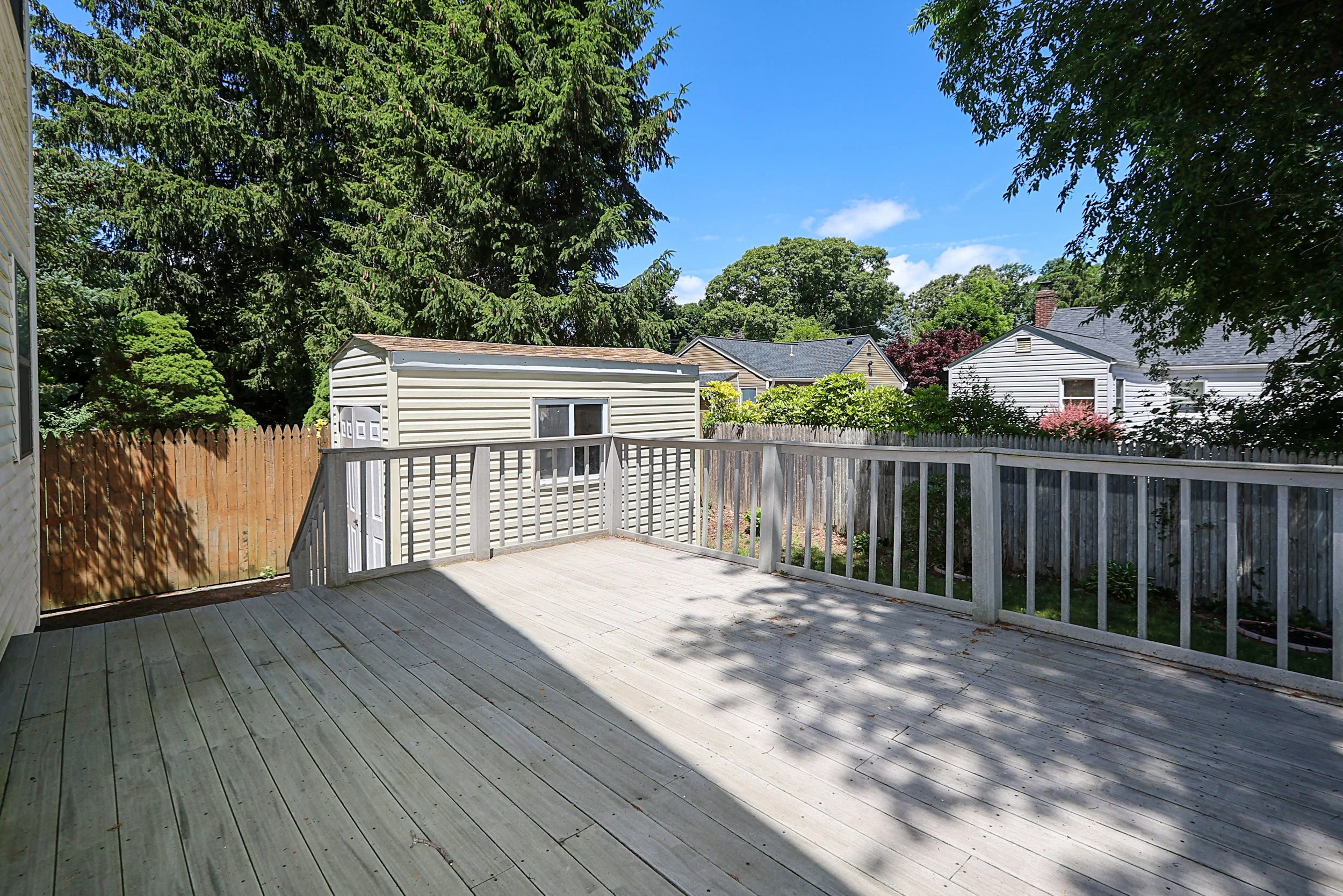 25a Reynolds St, Huntington Station 47.JPG