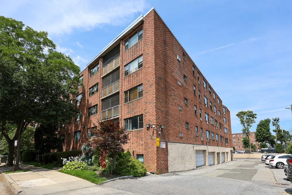 100 Clinton Ave, Mineola 1.JPG
