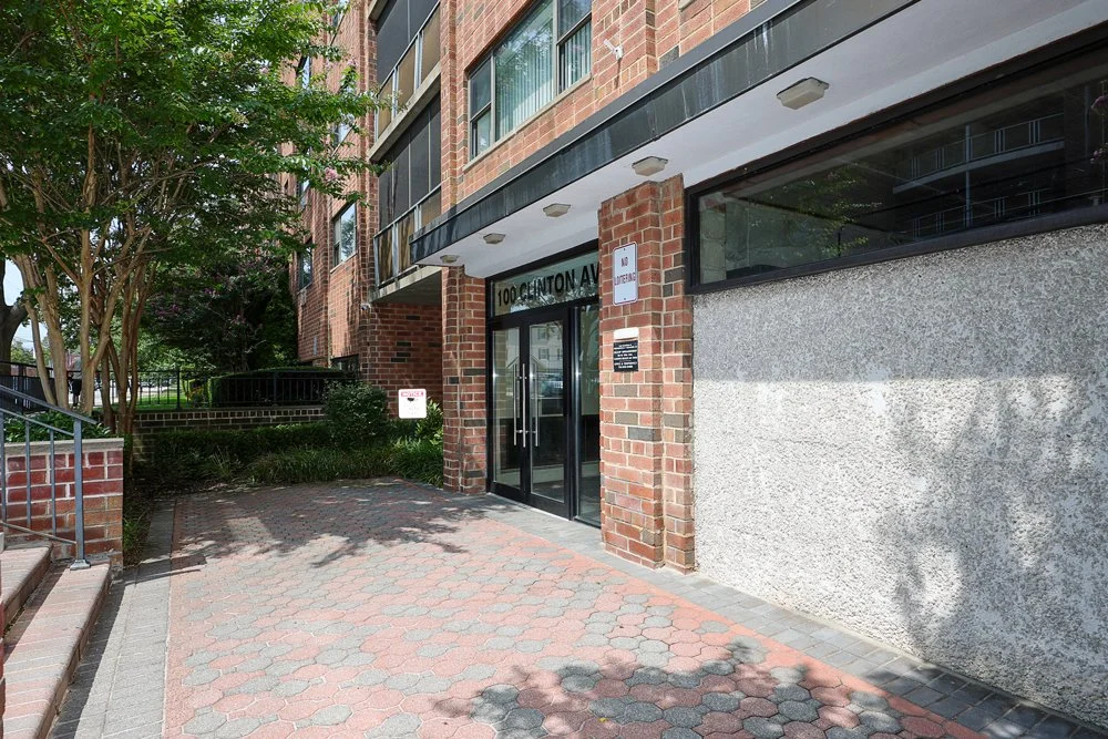 100 Clinton Ave, Mineola 3.JPG