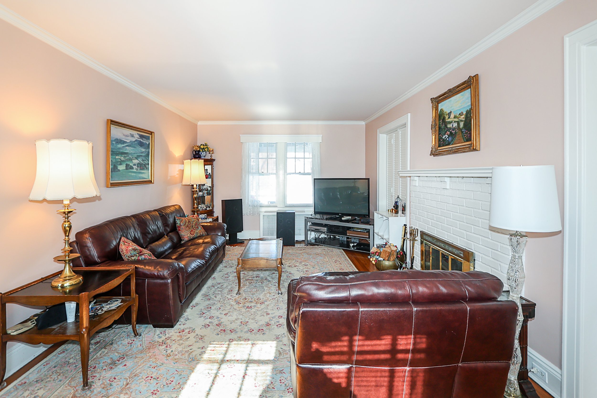 71 Beechwood Ave, Manhasset 7.JPG