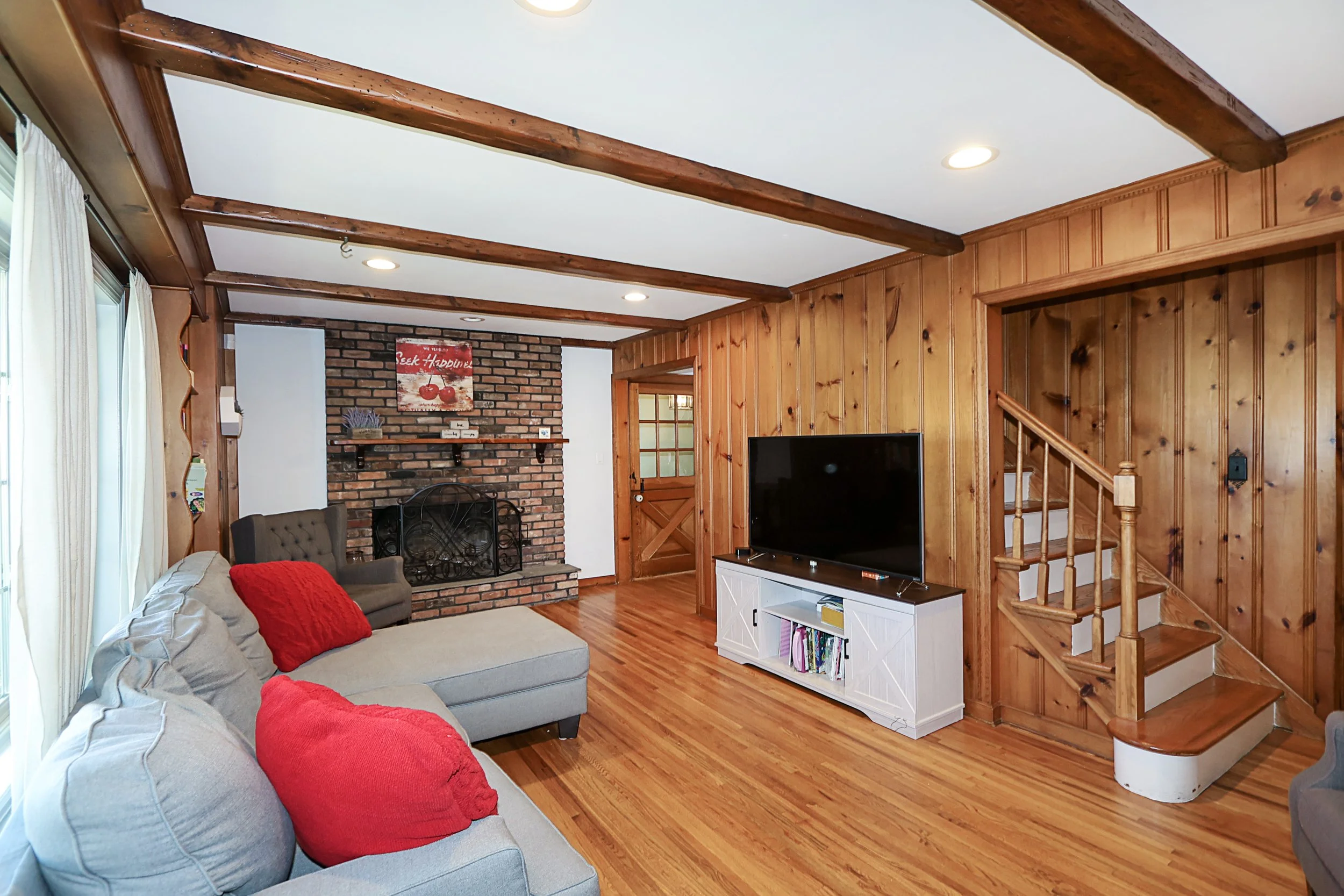 15 Hemlock St, Merrick 7.JPG