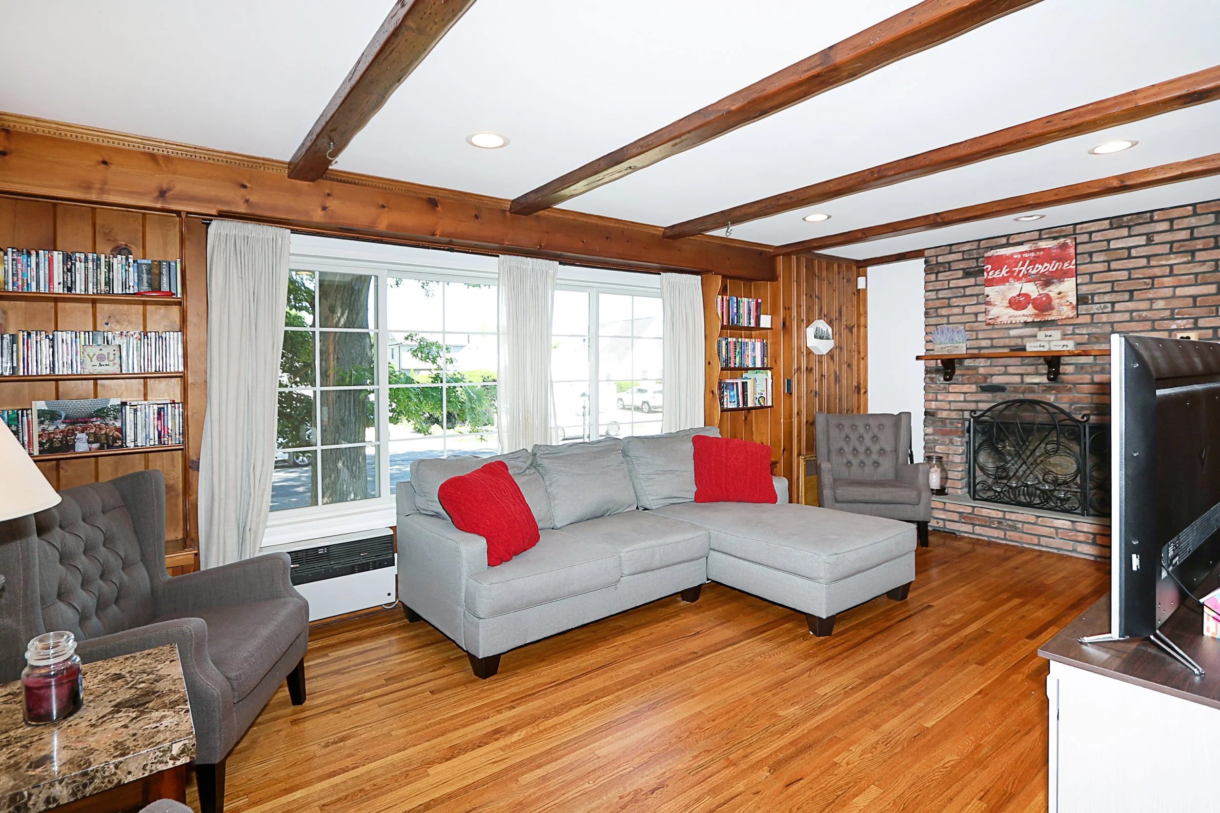 15 Hemlock St, Merrick 8.JPG
