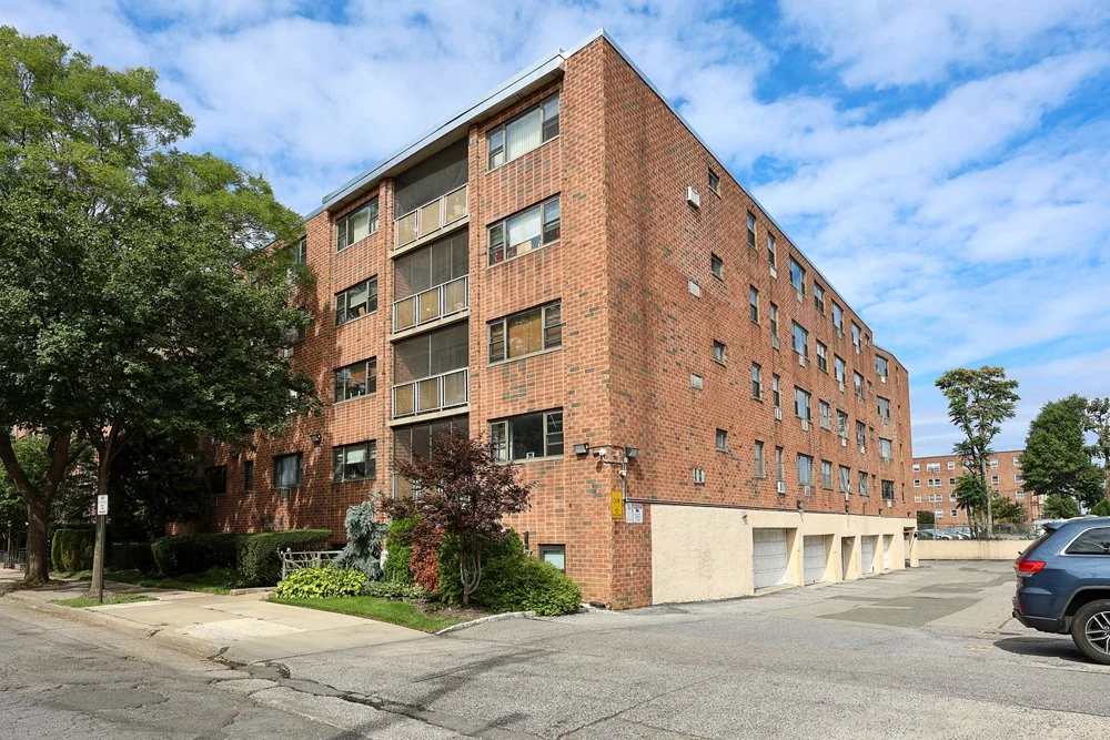100 Clinton Ave, Mineola 1.JPG