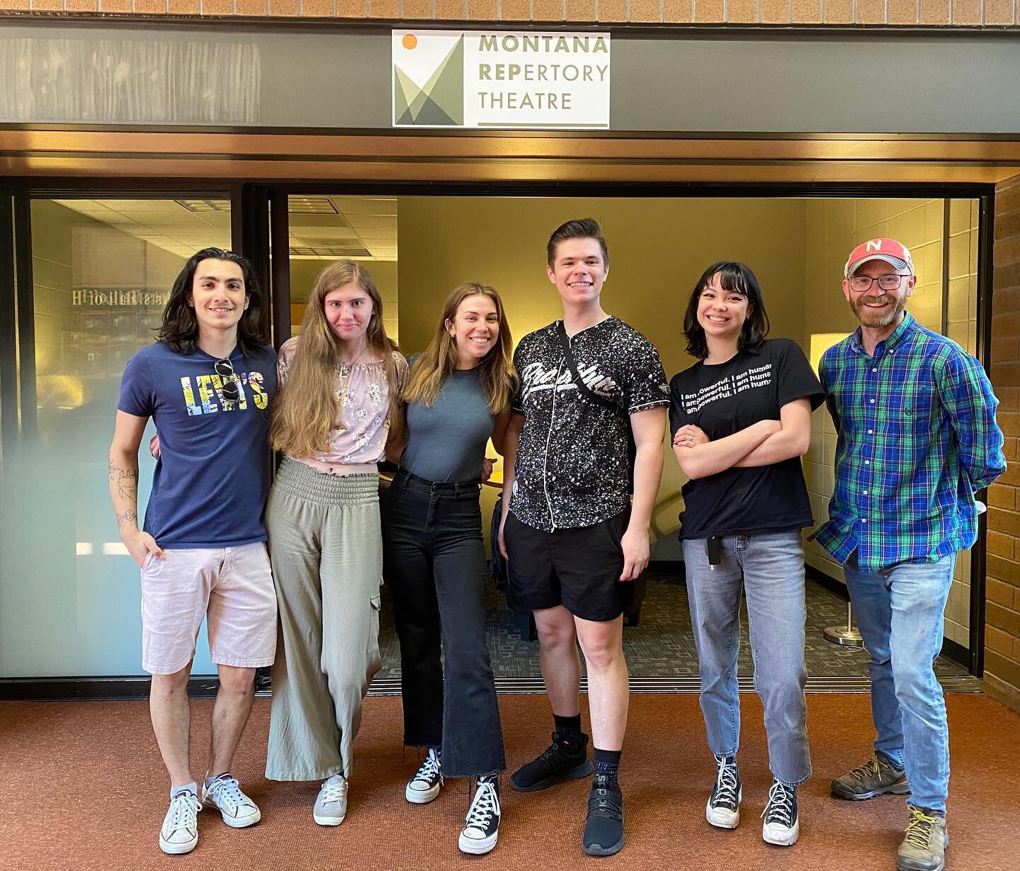 @um.theatredance students are hitting the road with @mtreptheatre to #plainsmt! They will be reading 10 minute plays written by Plains students in a school assembly this afternoon as part #TheReps #playwritinginschools program! 

#blackfootcommunicat