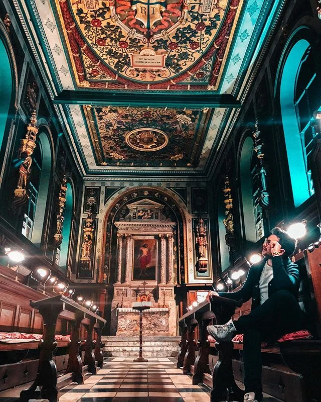 Looking up in Oxford☝️Where are you looking up today?