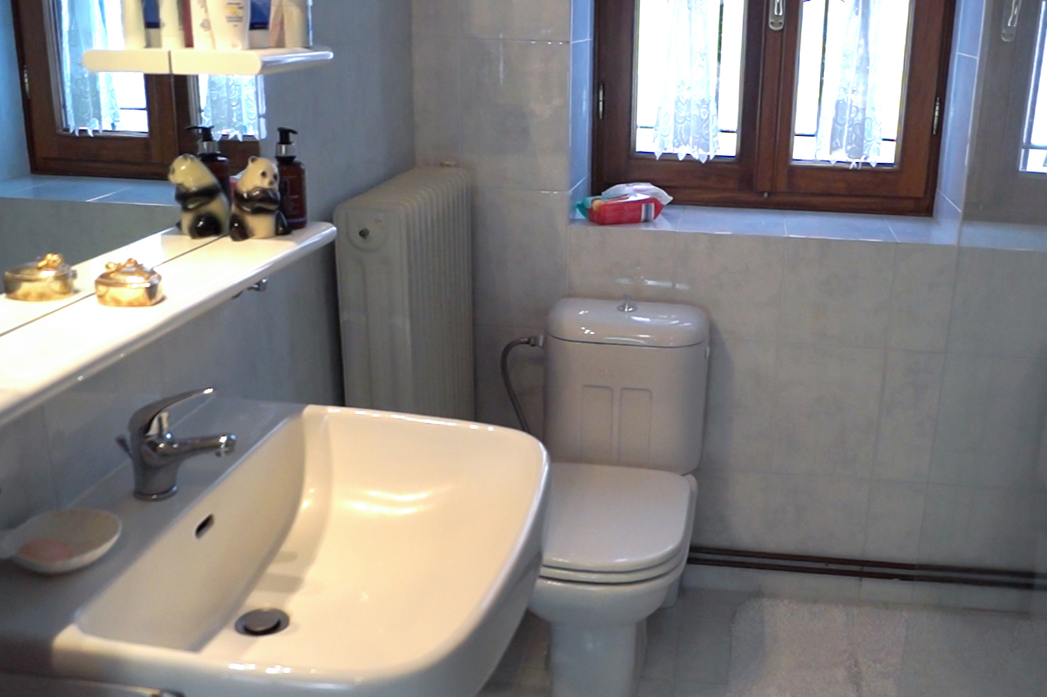 nymfaio-villa-arcturia-bathroom-3.jpg