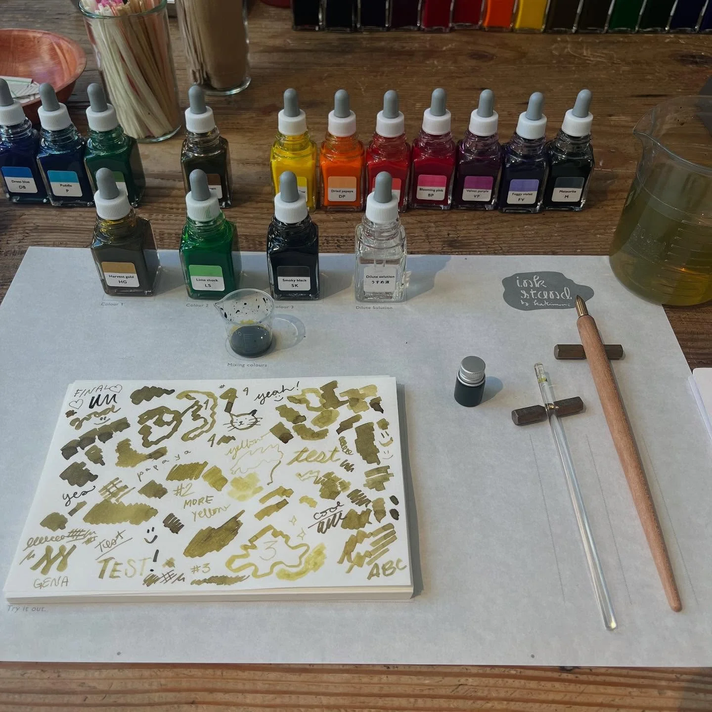 Kakimori at High Tide! I saw their ink mixing at Stationery Fest last year but didn&rsquo;t have time to try it out so I was super stoked to see them come to Los Angeles 😺 made my very own ink color, got a custom notebook, and picked up a coupe bott