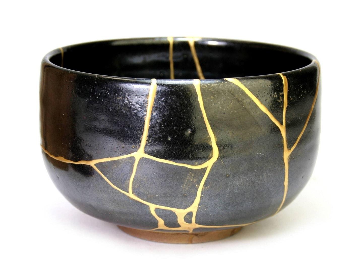 Kintsugi - The Japanese Art and Philosophy of Repair