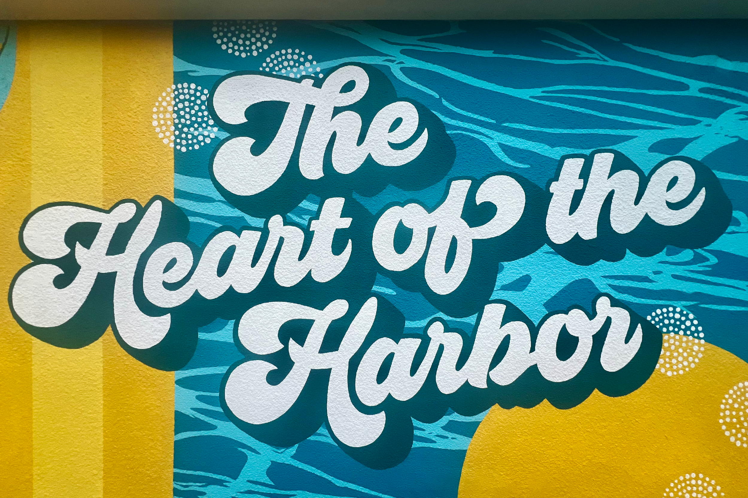 Channin-Fulton_Web-Portfolio-Sheraton_Poolside Deck Mural_2025_Rd1.013.png