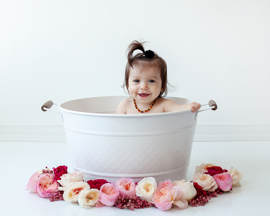 Milk_Bath_Baby_Sessions_Whitby_Bowmanville_Petra_King_Photography