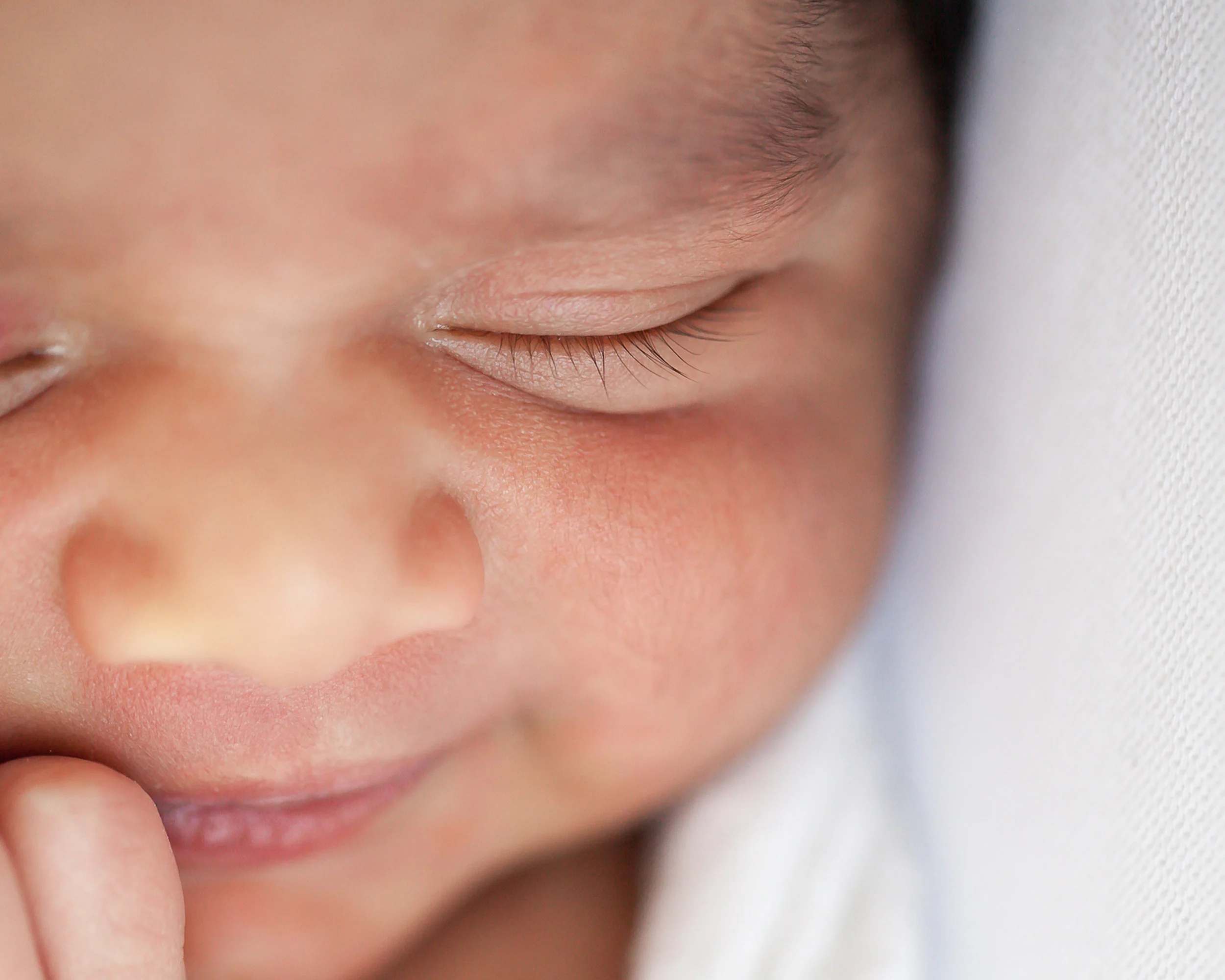 Newborn photography Oshawa baby wrapped