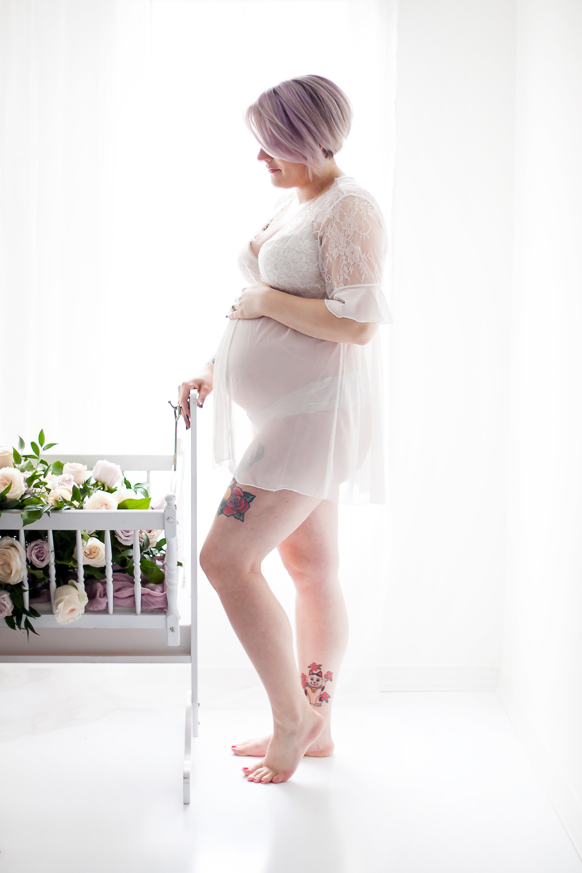 Boudoir_Floral_Maternity_Oshawa_Durham Region_Toronto_Petra_King_Photography
