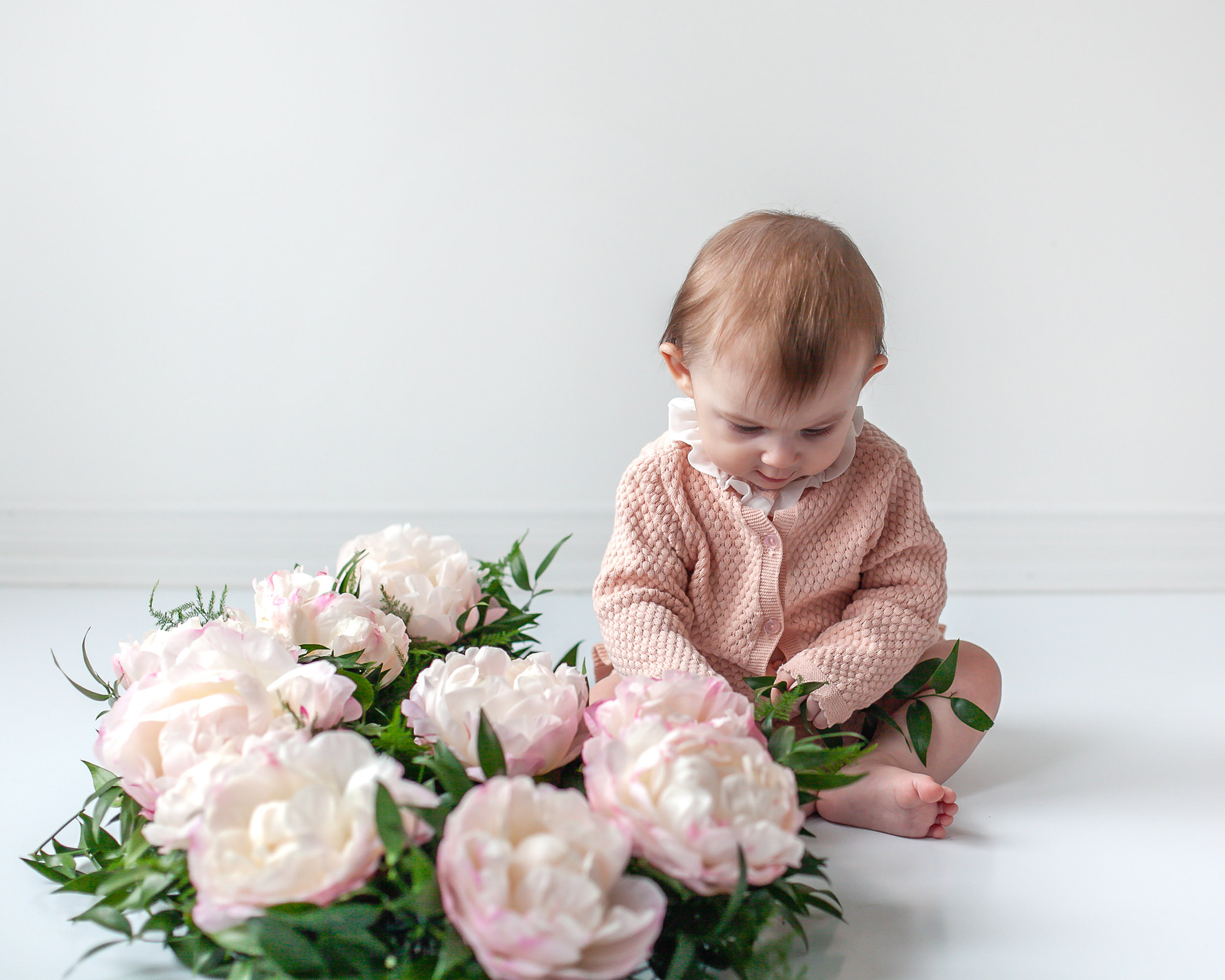 Oshawa_Ajax_DurhamRegion_Baby_Floral_Milestone_Photographer_Petra_King_Photography