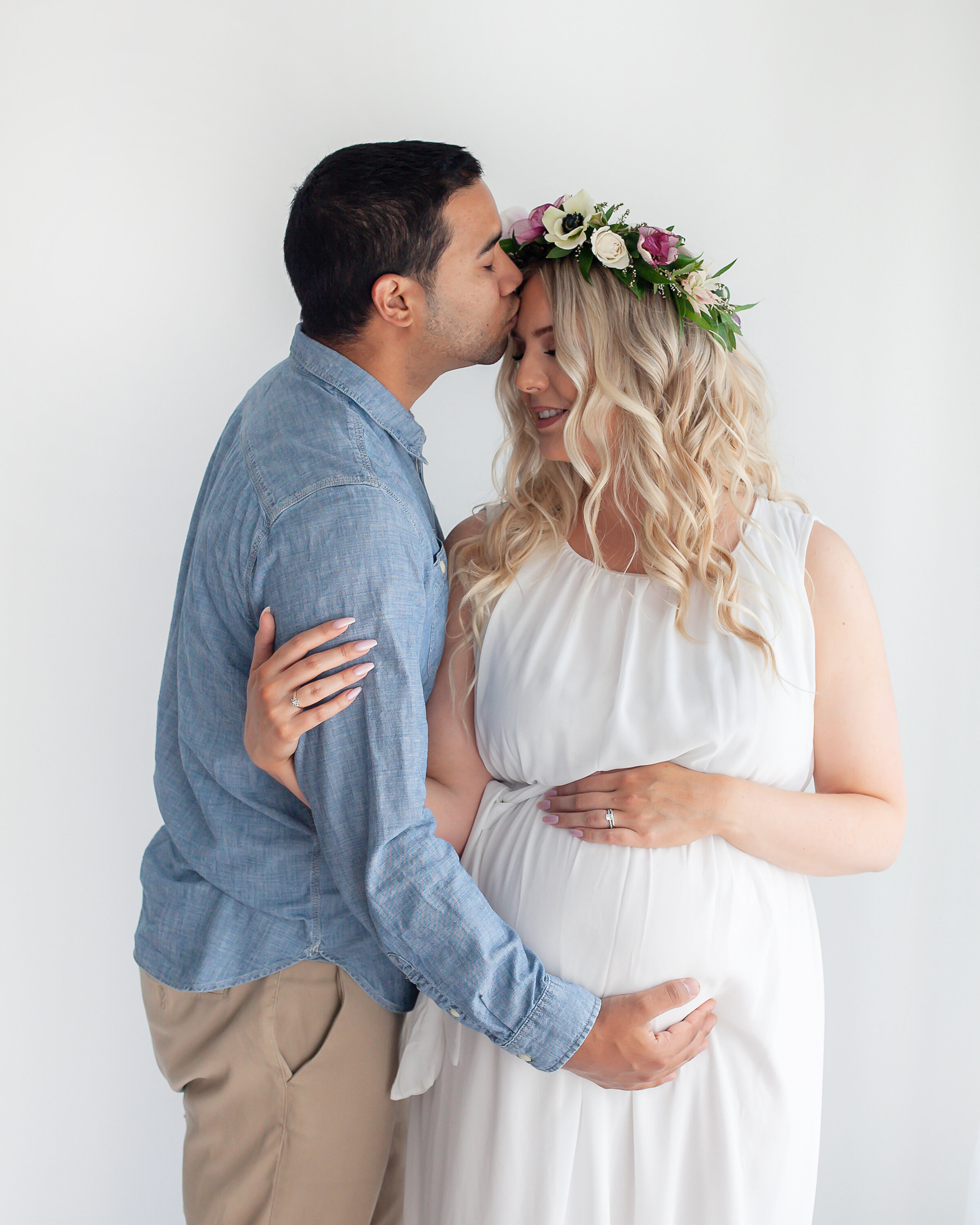 Bowmanville_Couple_Floral_Maternity_Photographer_Petra_King_Photography