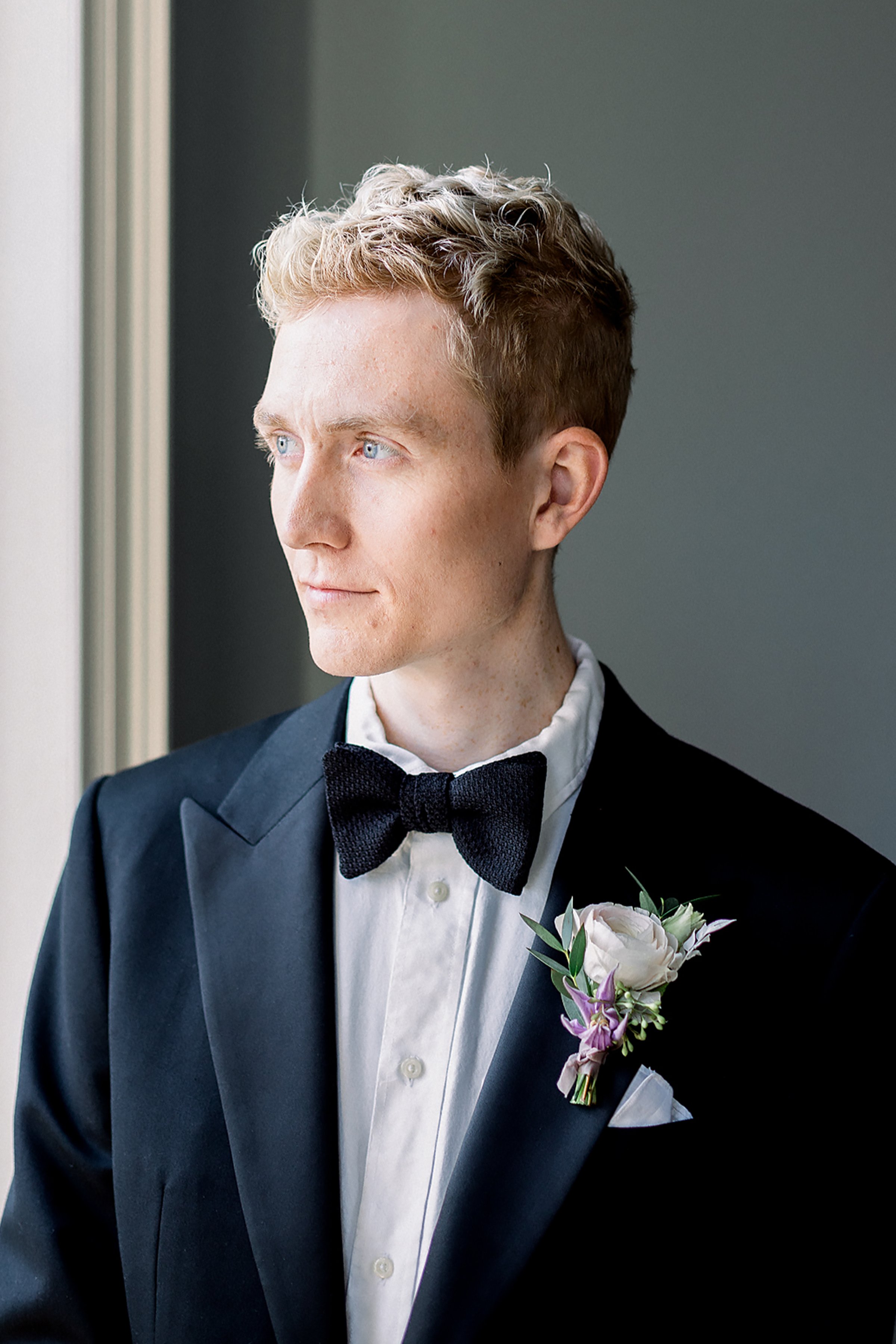 Groom and  boutonnière detail shot