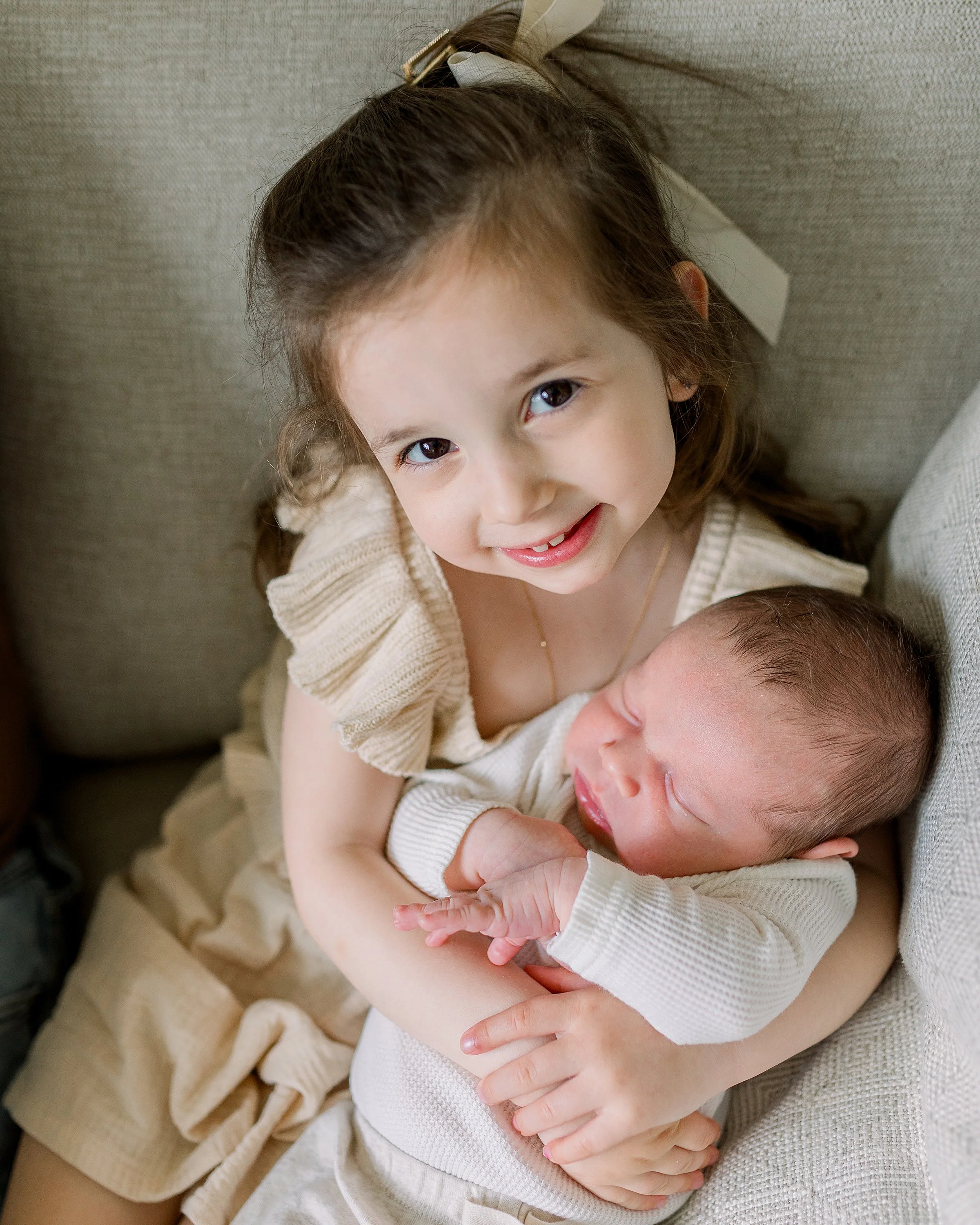 Studio vs In-Home Newborn Photography: Which Is Right for Your Family?