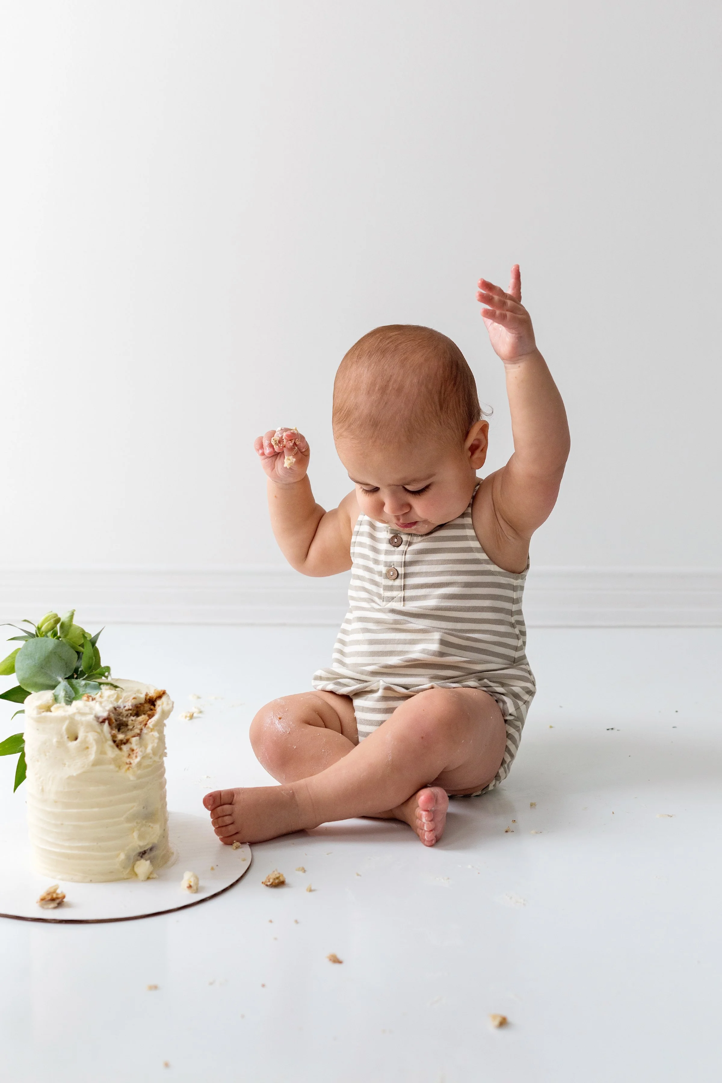 Cake smash photography Oshawa baby first birthday