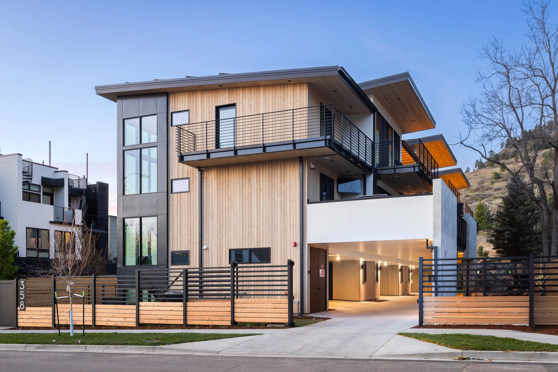 358 Arapahoe Ave - 08 - Web.jpg