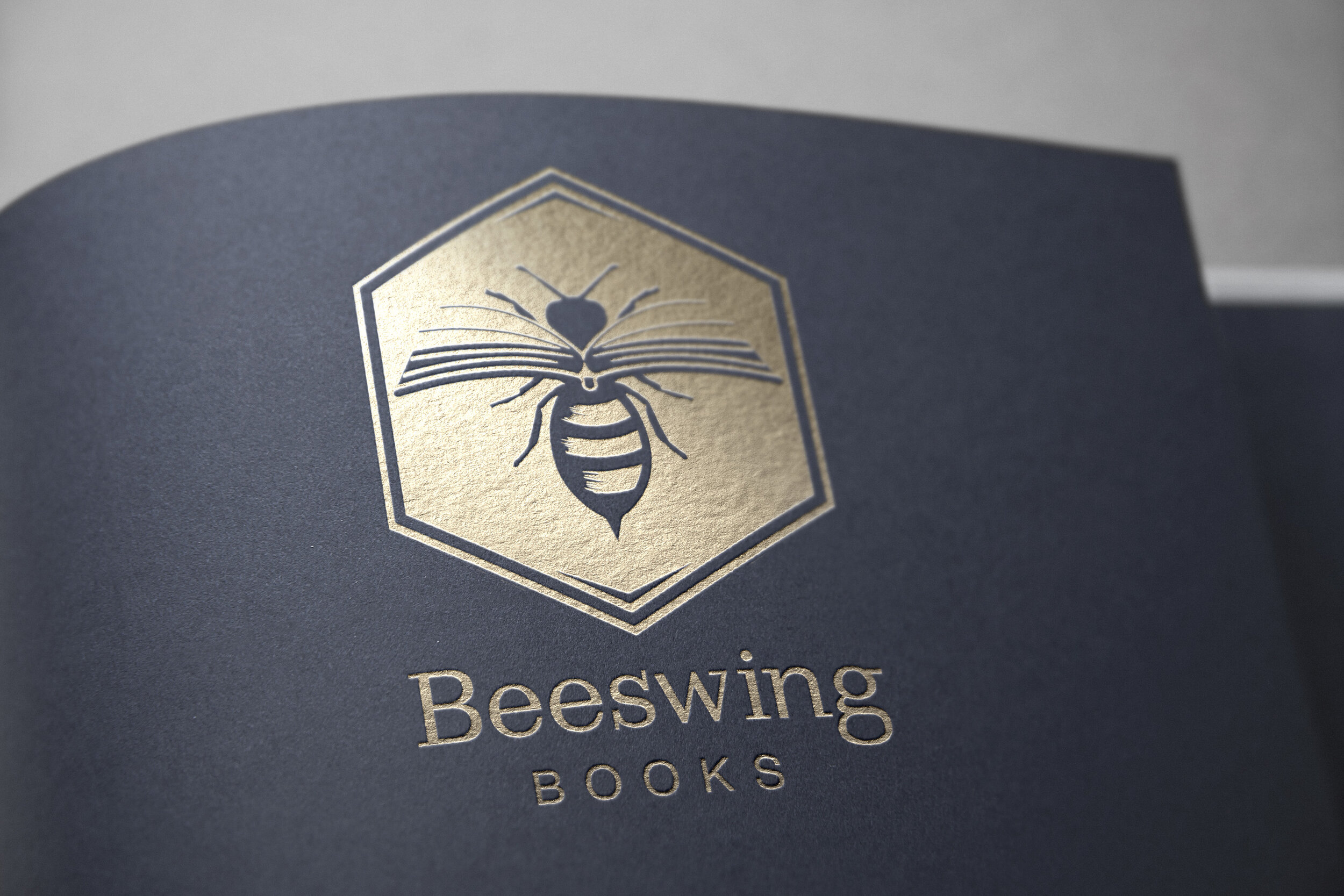 Logo Design: Beeswing Books