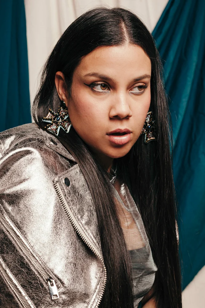 daniella-benedetti-retrato-modelo-oversize.jpg