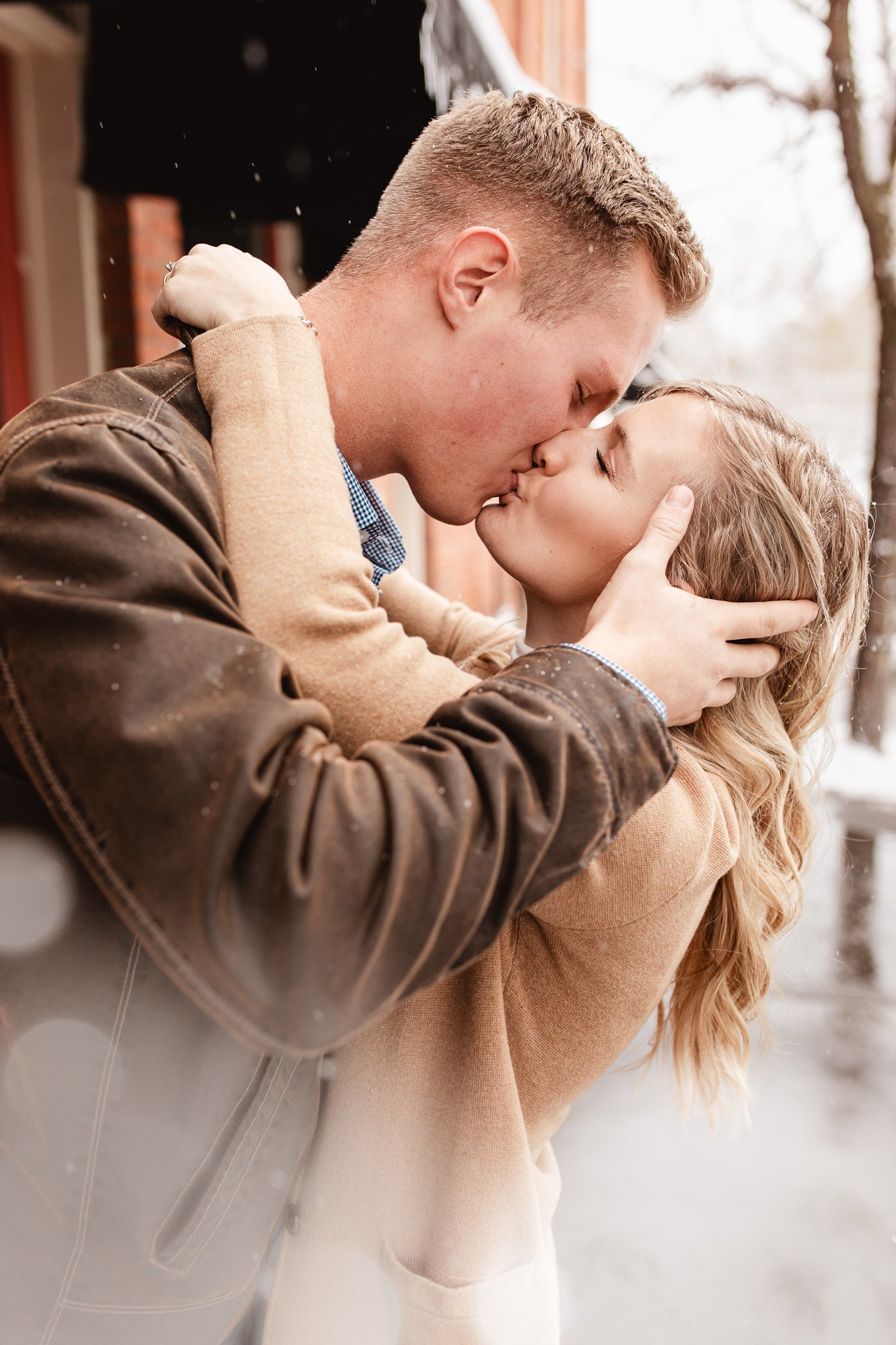 Snowy Engagement Photos-3.jpg